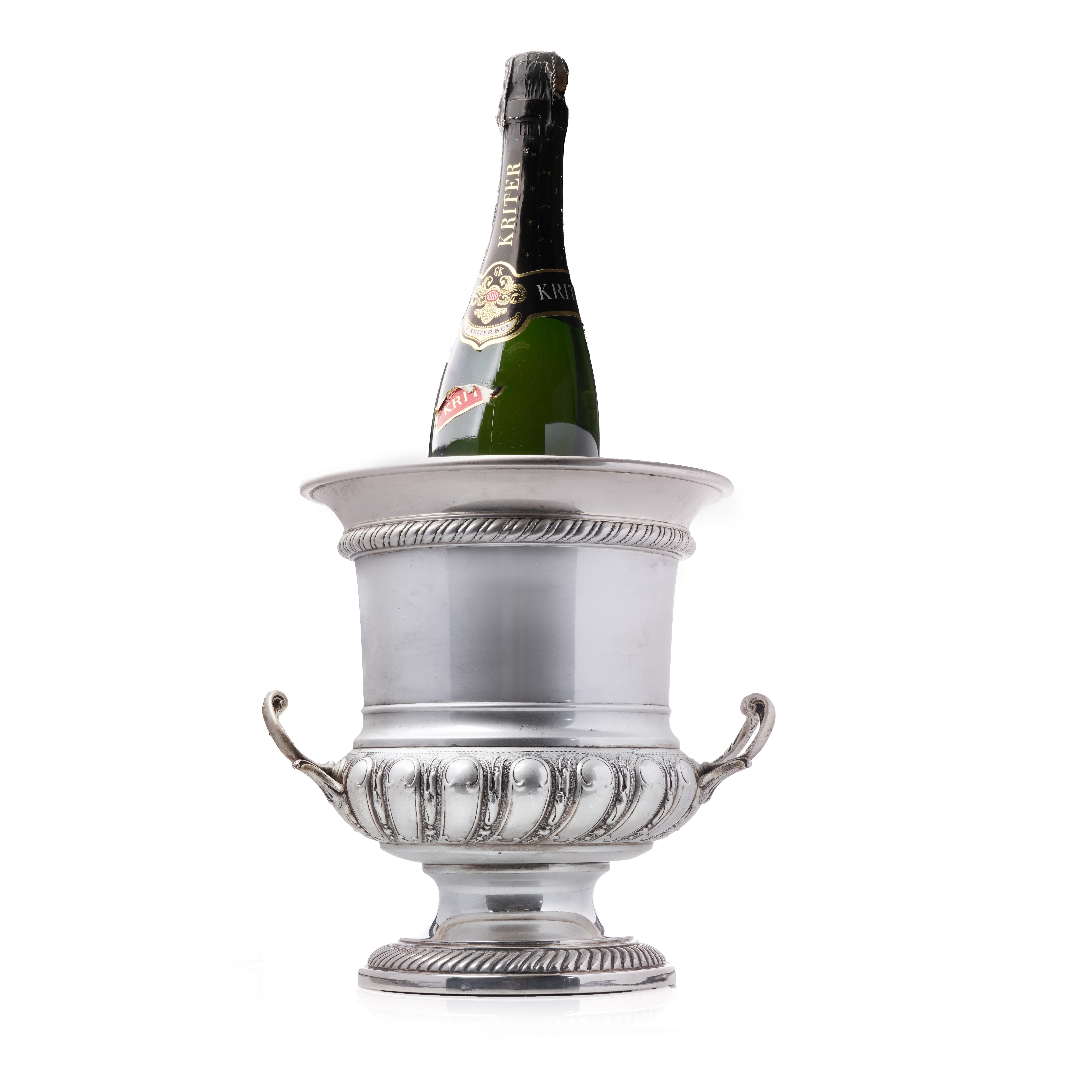 Raffreddatore per champagne ornato e placcato d'argento, anni '50-'70 circa In condizioni buone in vendita a Braintree, GB