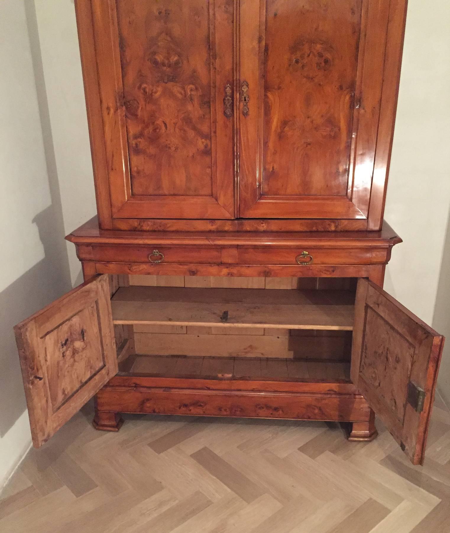 French 19th Century Cupboard Buffet a Deux Corps In Excellent Condition In Traversetolo, IT