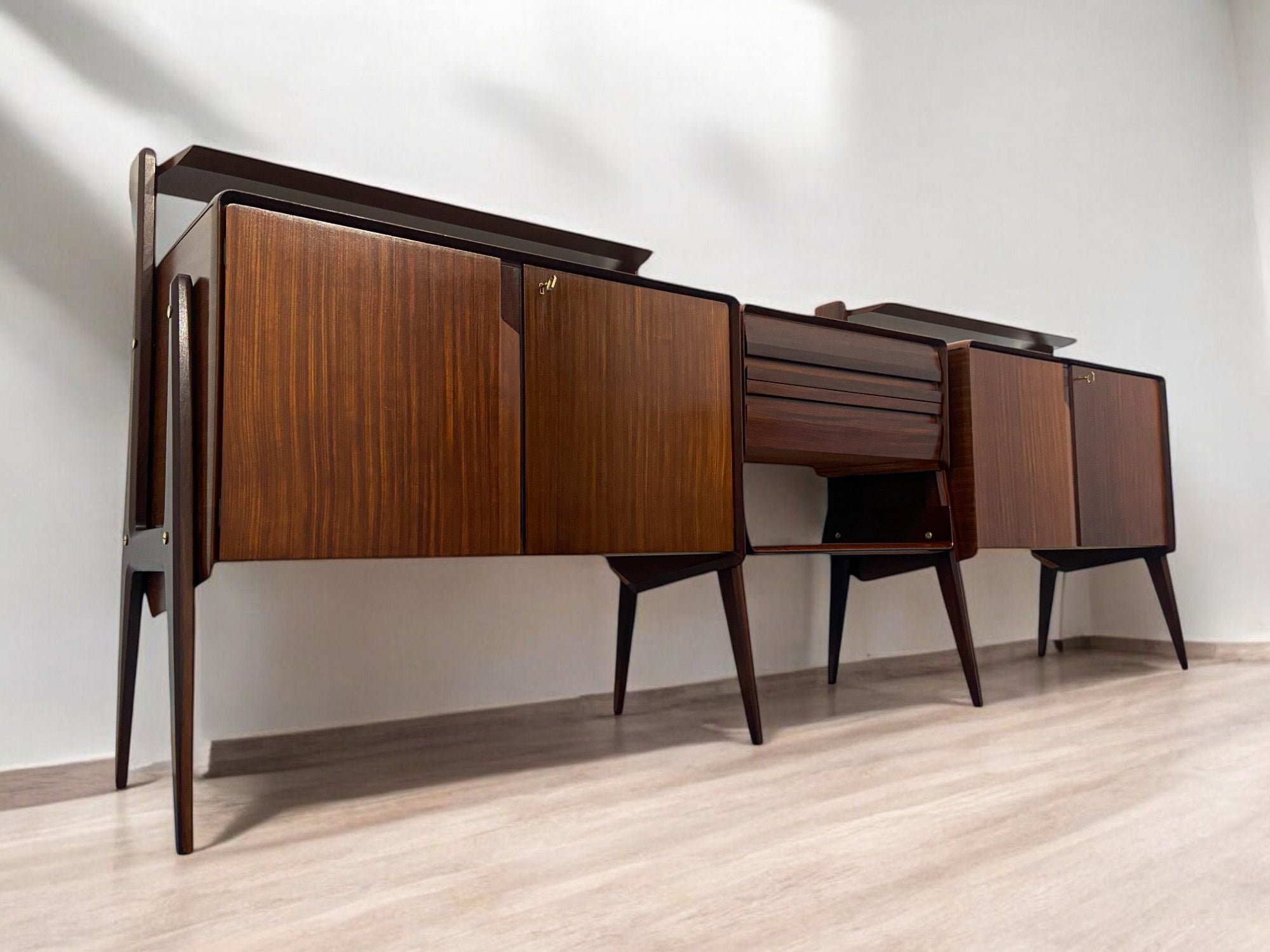 Italian Midcentury Sideboard Attributed to Ico Parisi For La Permanente Cantu For Sale