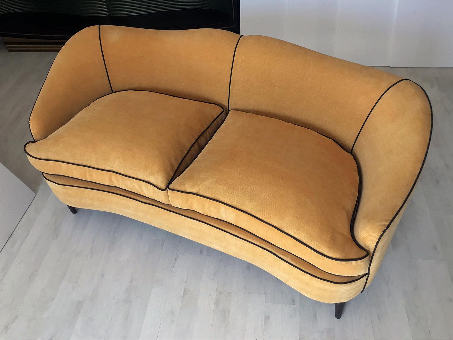 Italian Mid-Century Sofa Two-Seat in Yellow Velvet, 1950s 1