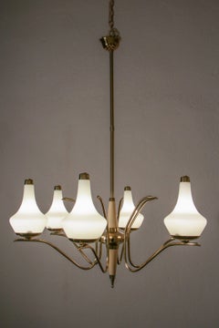 Italian Midcentury Six Lights Gold and Ivory Chandelier Attributed to Stilnovo