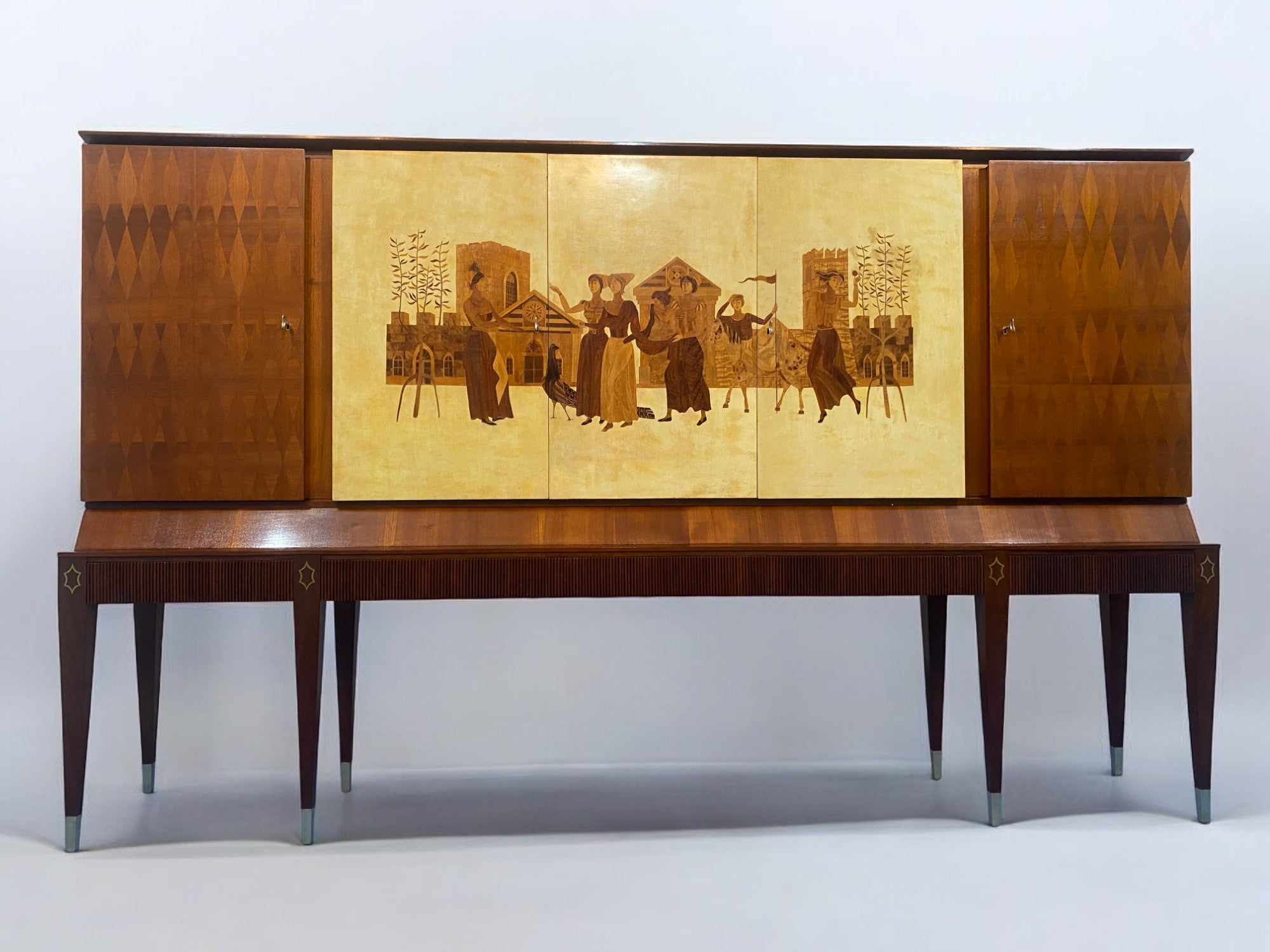 Credenza Italiana in pergamena intarsiata disegnata da Paolo Buffa nel 1950 For Sale