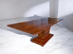 Mesa de comedor representativa italiana hecha a mano, pieza única, 2024