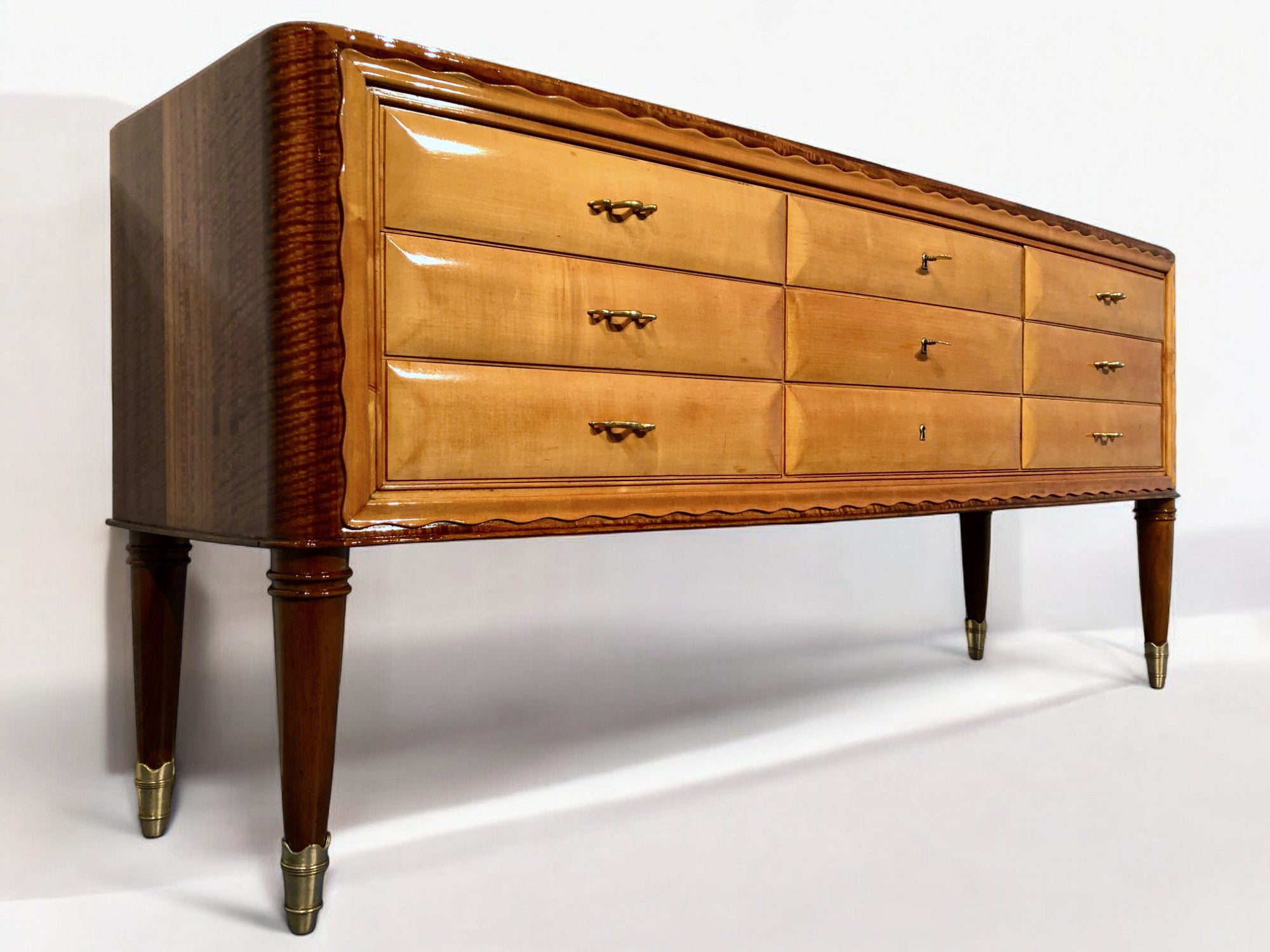 Italienische Mid-Century-Modern-Kommode von Paolo Buffa, 1950er Jahre