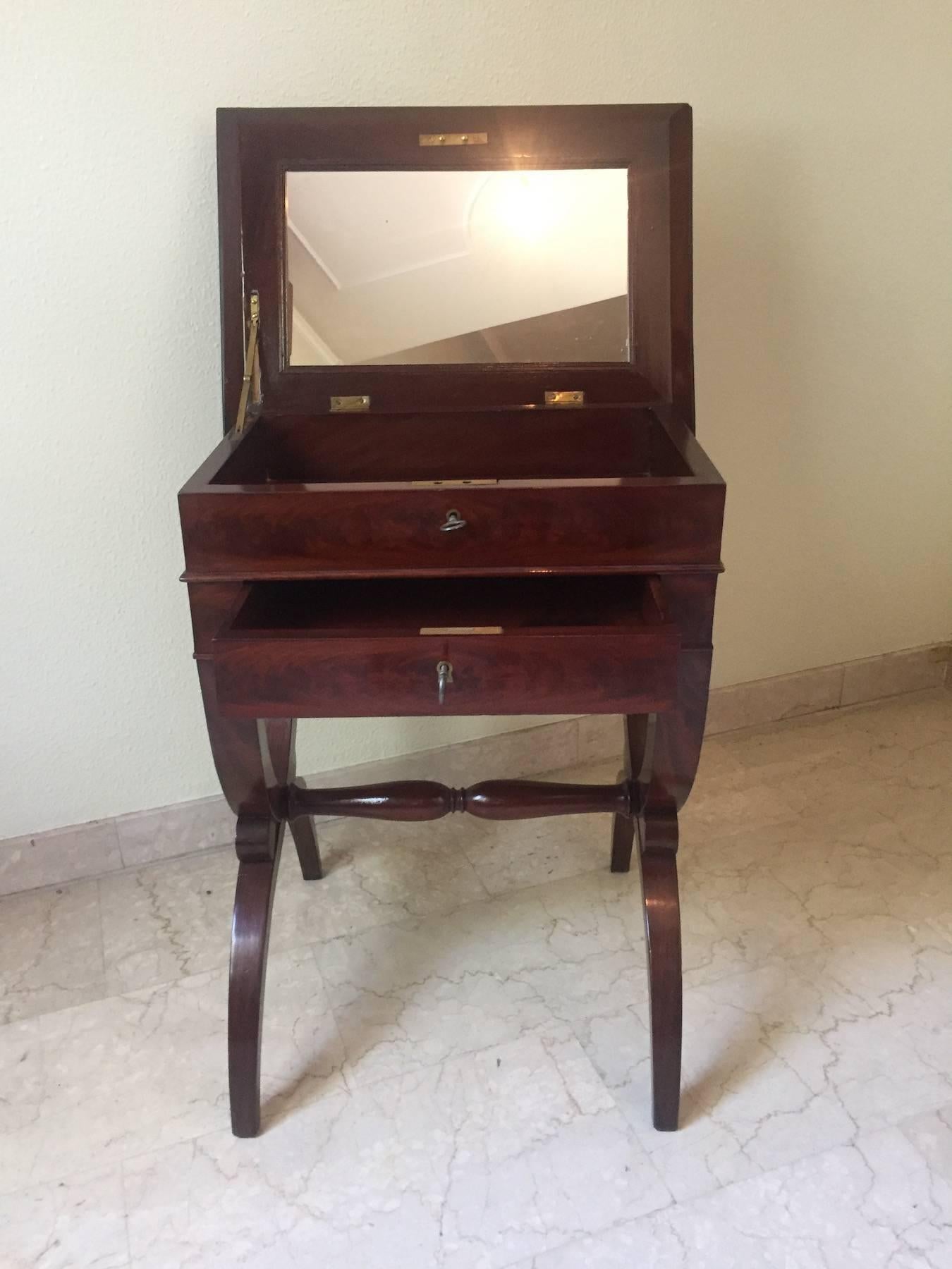 French Antique Mahogany Work Table, Restauration 1830 For Sale 2