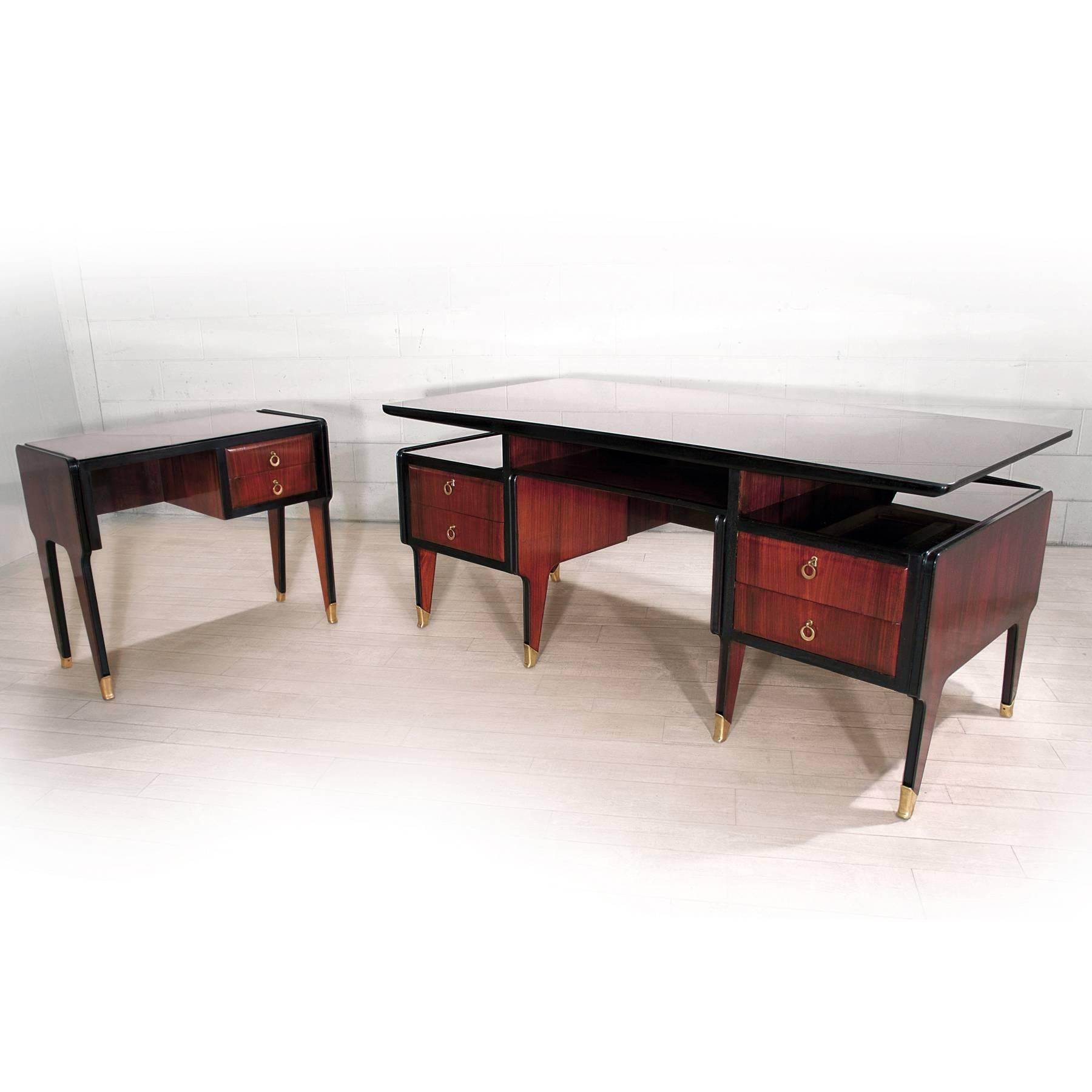 Veneer Mid-Century Modern Italian Rosewood Desk by Vittorio Dassi, 1950s