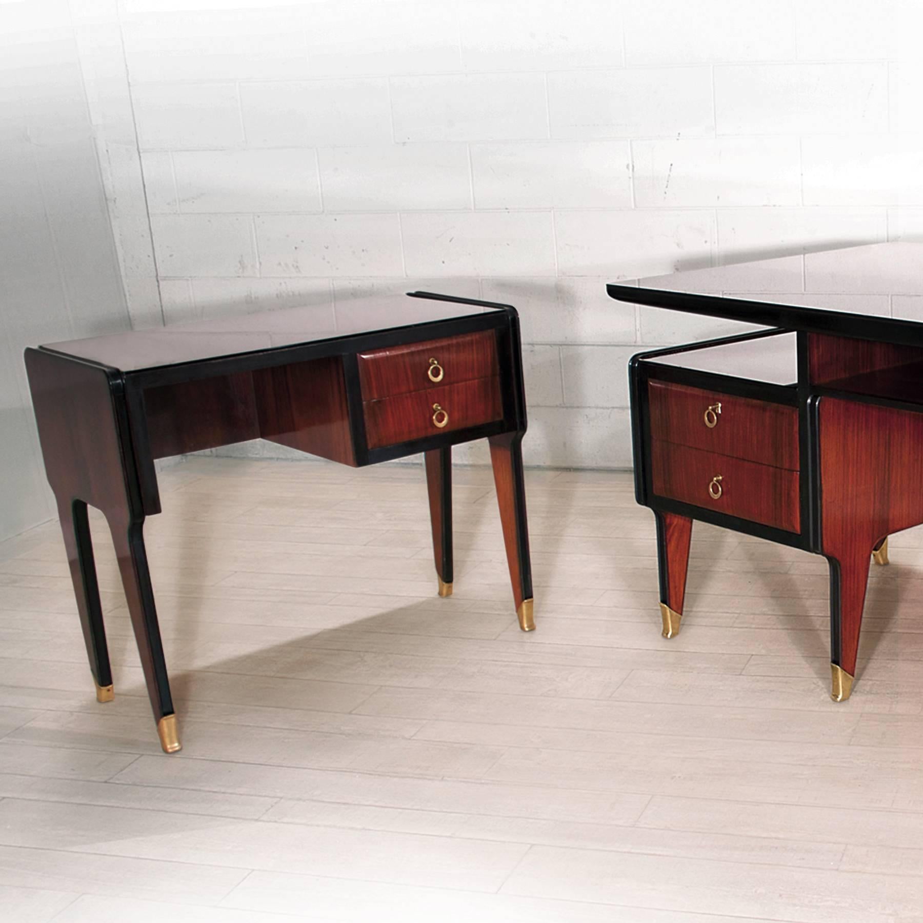 Mid-Century Modern Italian Rosewood Desk by Vittorio Dassi, 1950s In Excellent Condition In Traversetolo, IT