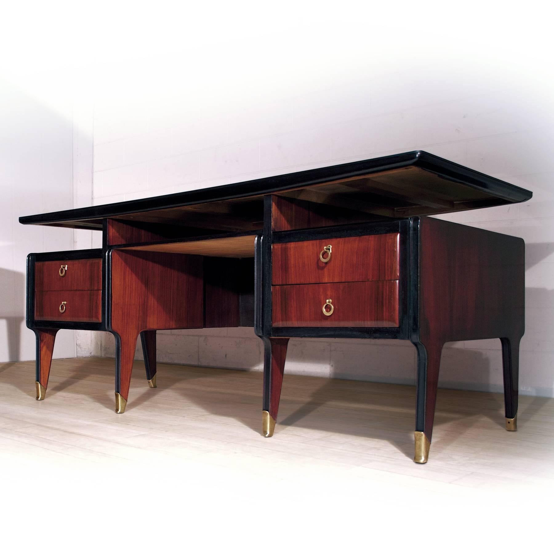 Italian Mid-Century Rosewood Executive Desk by Vittorio Dassi, 1950s In Good Condition In Traversetolo, IT