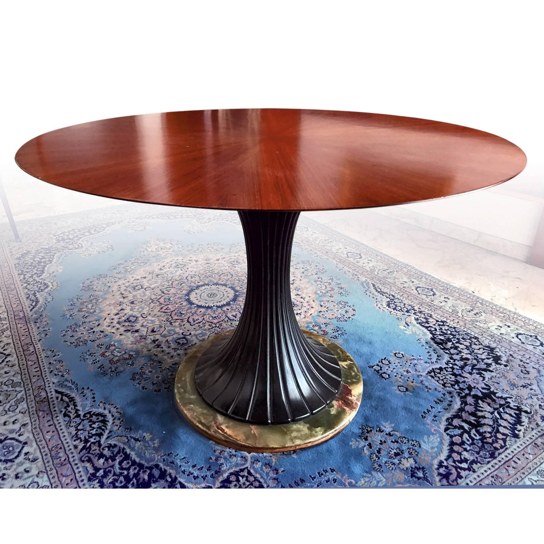 Italian Mid-Century Rosewood Dining Table by Vittorio Dassi, 1950s In Good Condition In Traversetolo, IT