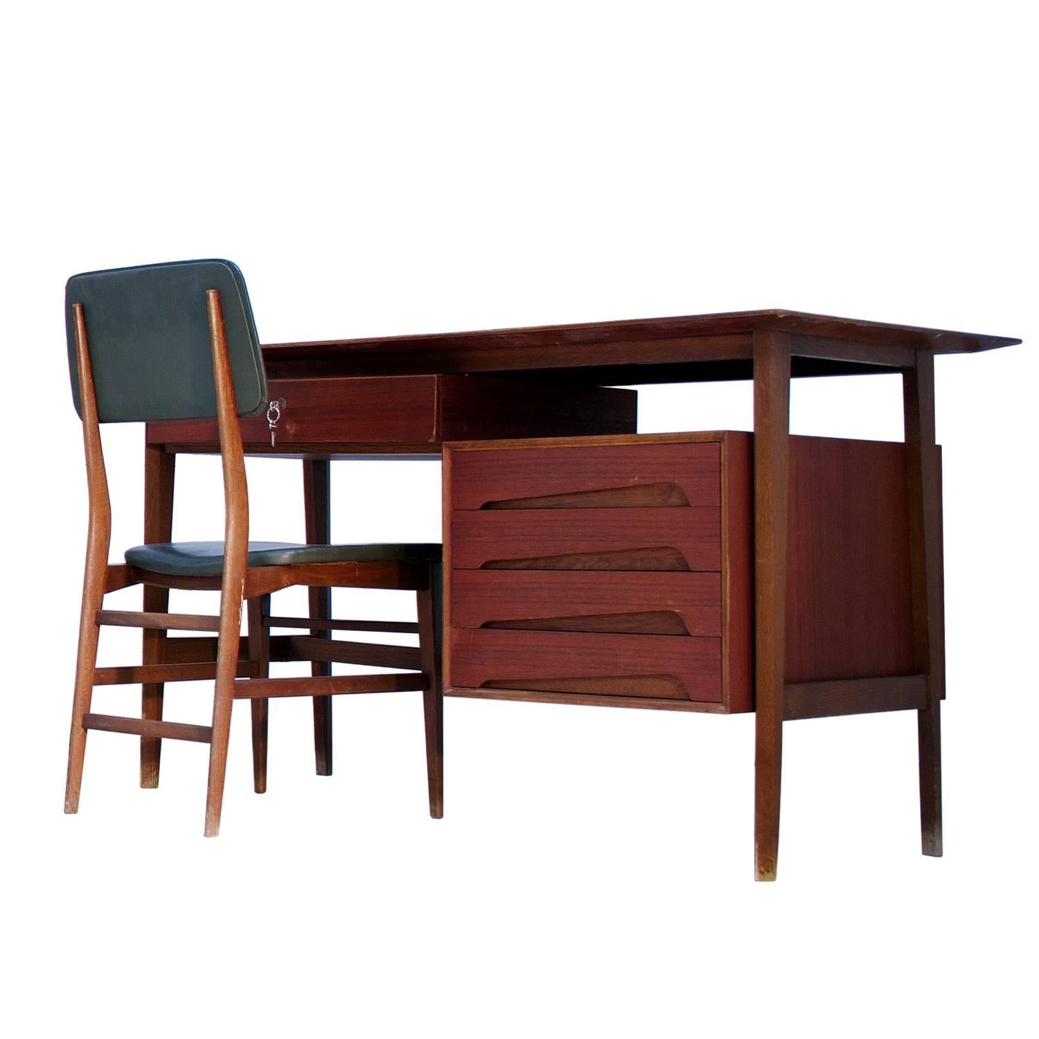 Italian Teak Wood Writing Desk and Chair by Vittorio Dassi with Palutari, 1950s