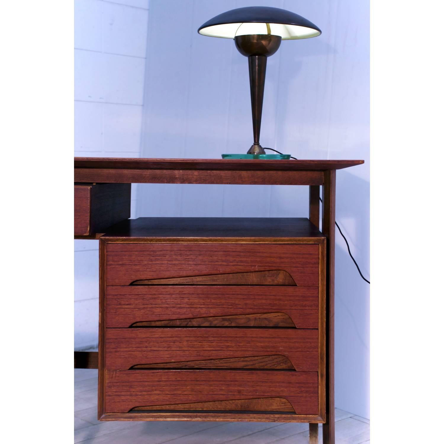 Italian Teak Wood Writing Desk and Chair by Vittorio Dassi with Palutari, 1950s In Good Condition In Traversetolo, IT