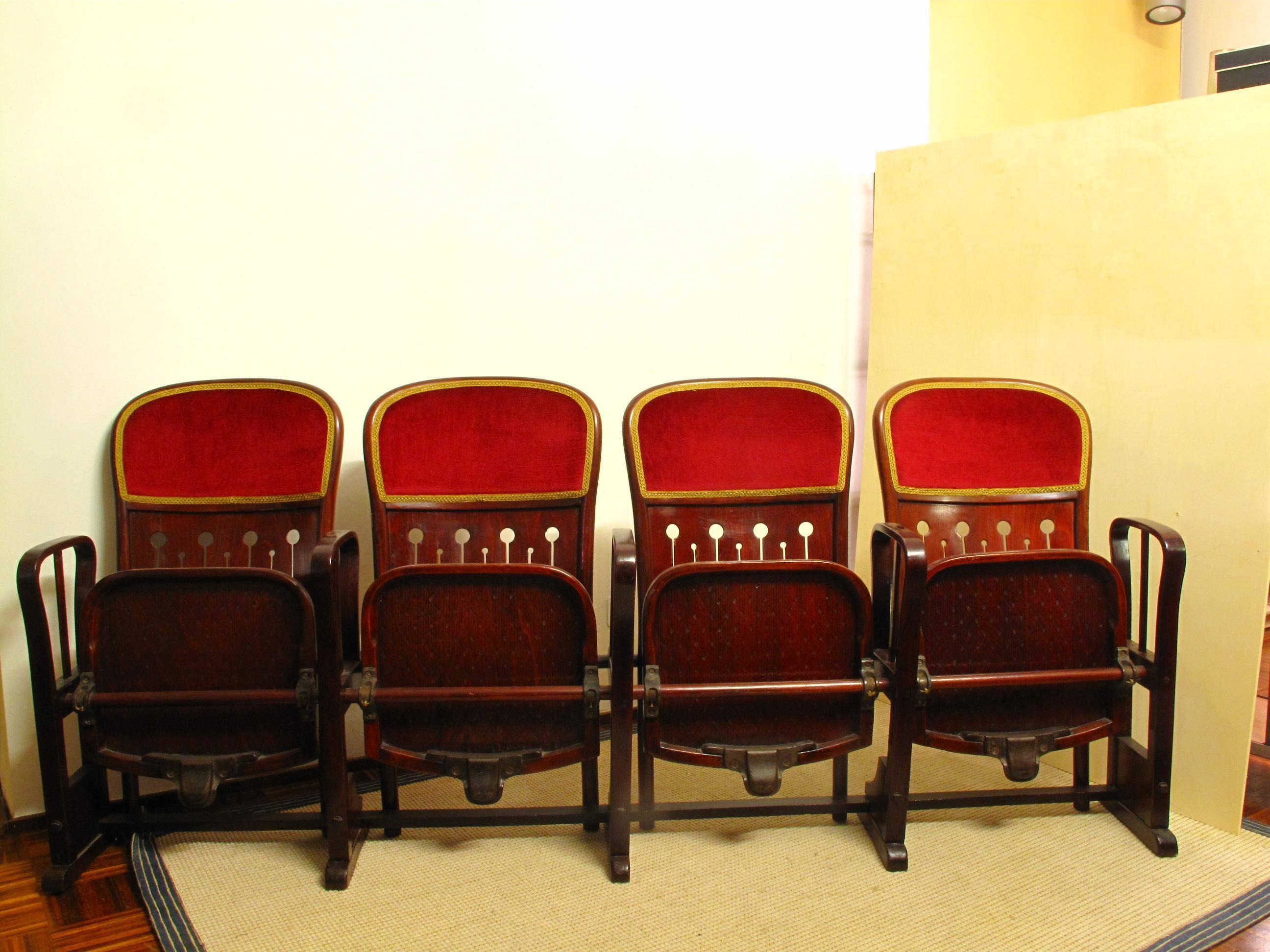 Vienna Secession Row of Four Bentwood Viennese Theatre Chairs by Thonet, circa 1907 For Sale