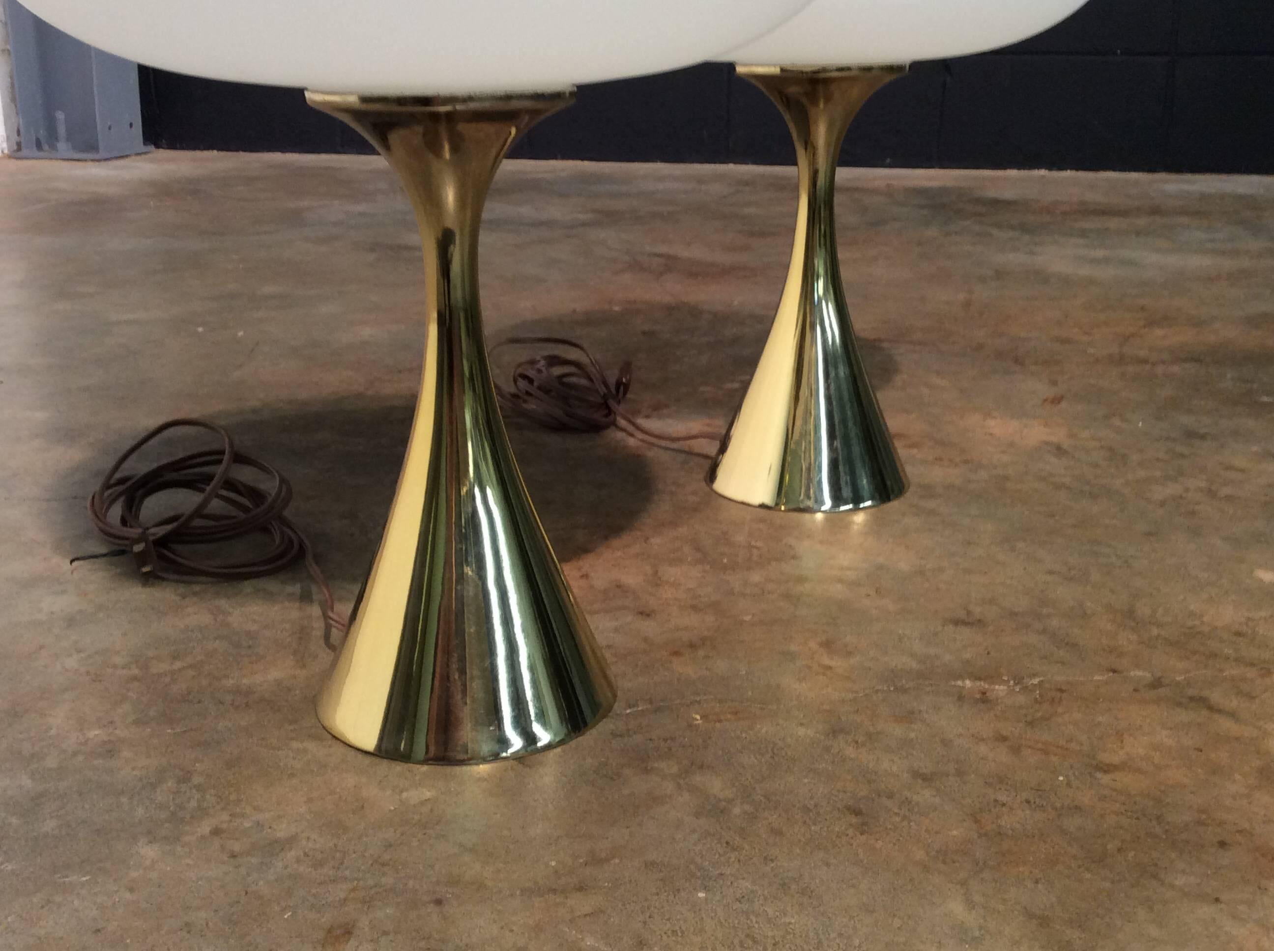 Mid-20th Century Pair of Mushroom Lamps by Bill Curry for Laurel Lamp Co. Italian Glass Shades