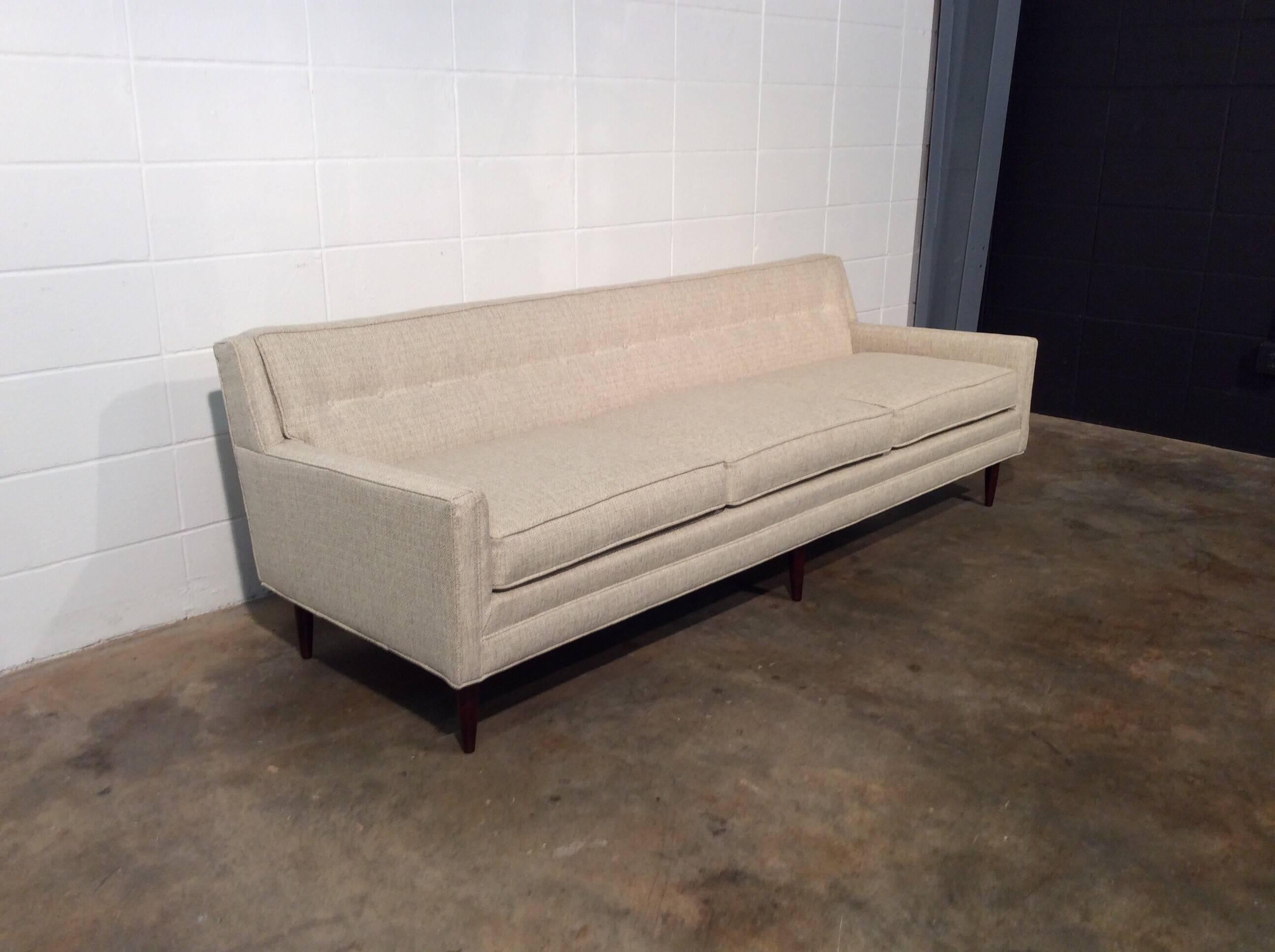 Restored Mid-Century Modern Sofa, Sleek Lines, Neutral Color In Excellent Condition In Marietta, GA
