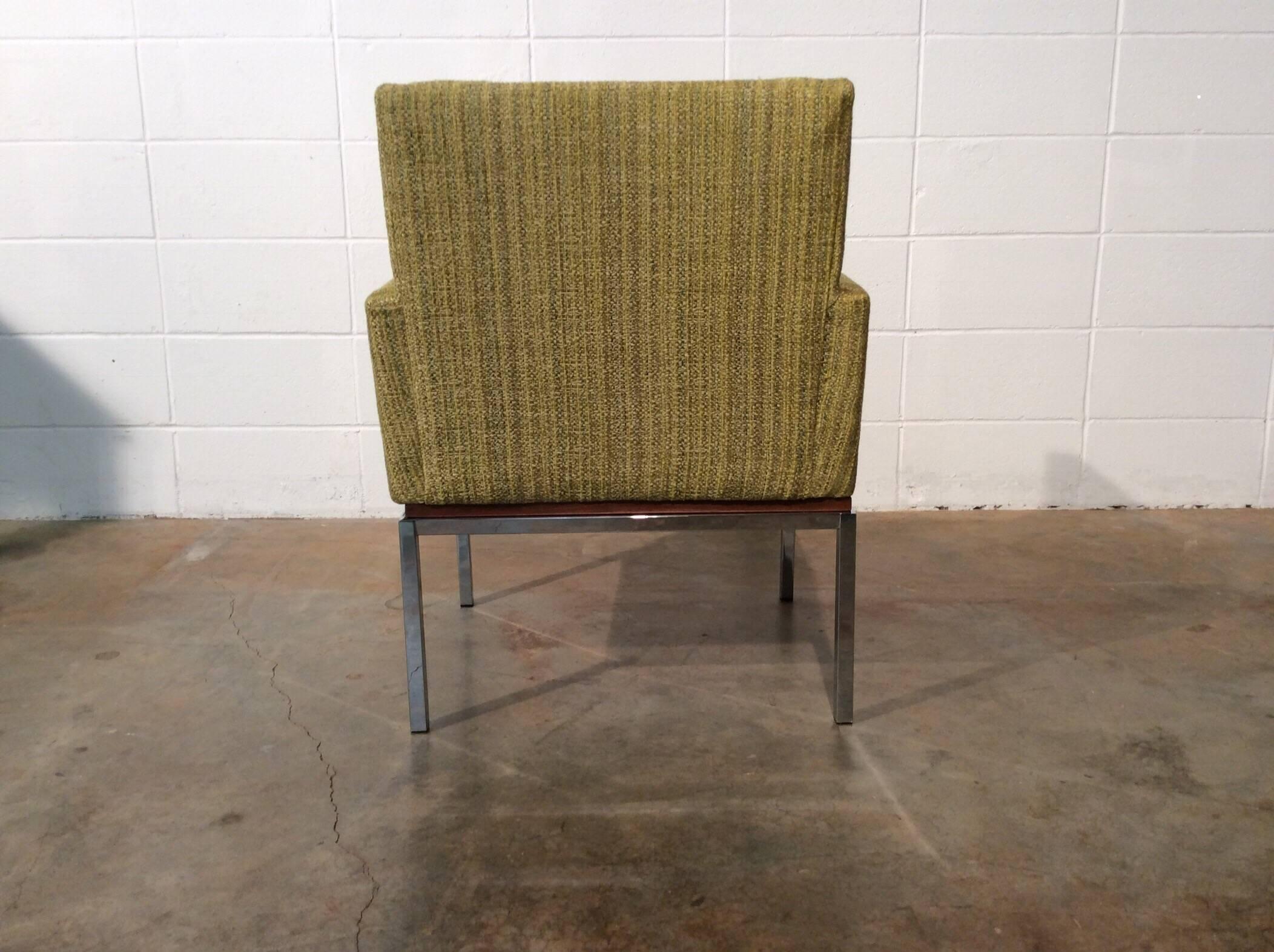 Restored Mid-Century Modern Chair on Chrome and Walnut Base by Drexel For Sale 1
