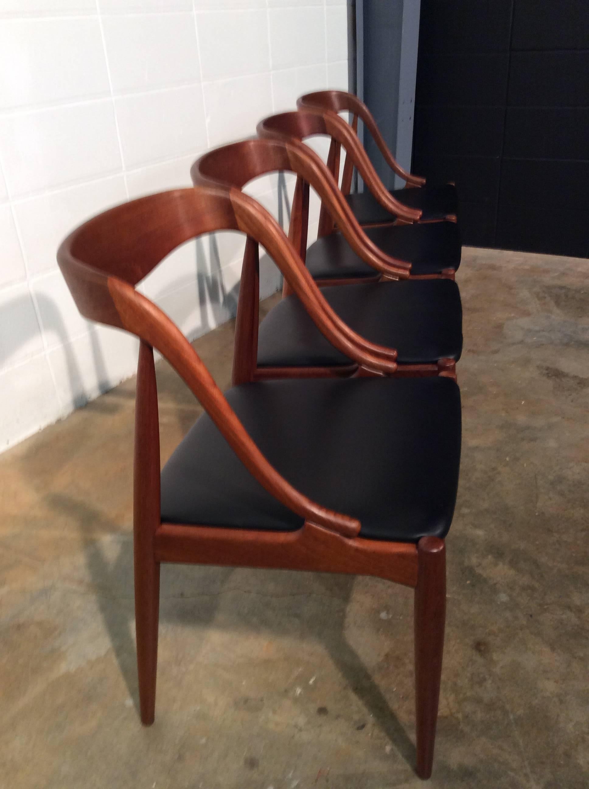 Mid-Century Modern Danish Dining Chairs by Johannes Andersen, Set of Four 5