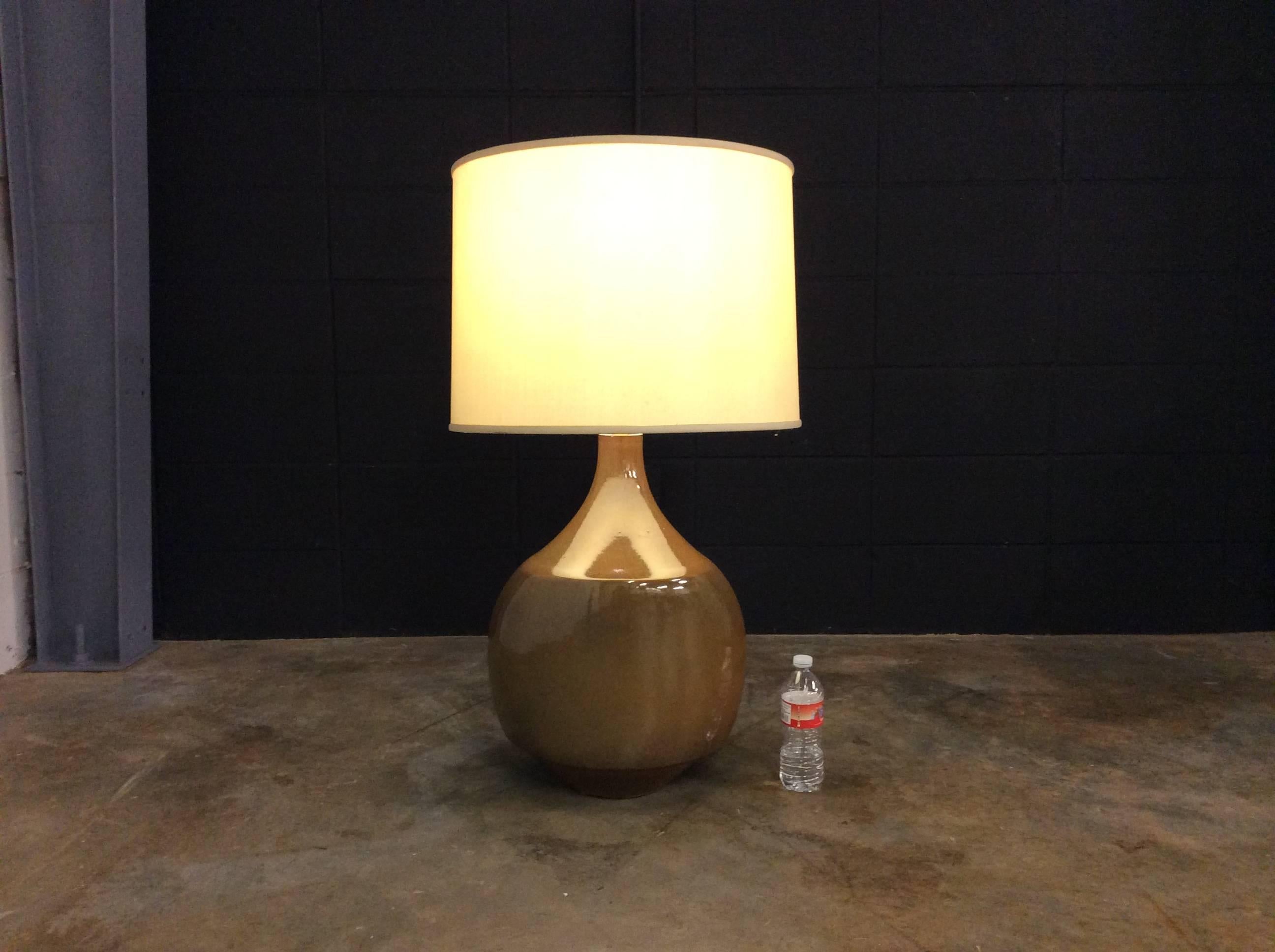 Large Mid Century Modern Ceramic Table Lamp by David Cressey 3