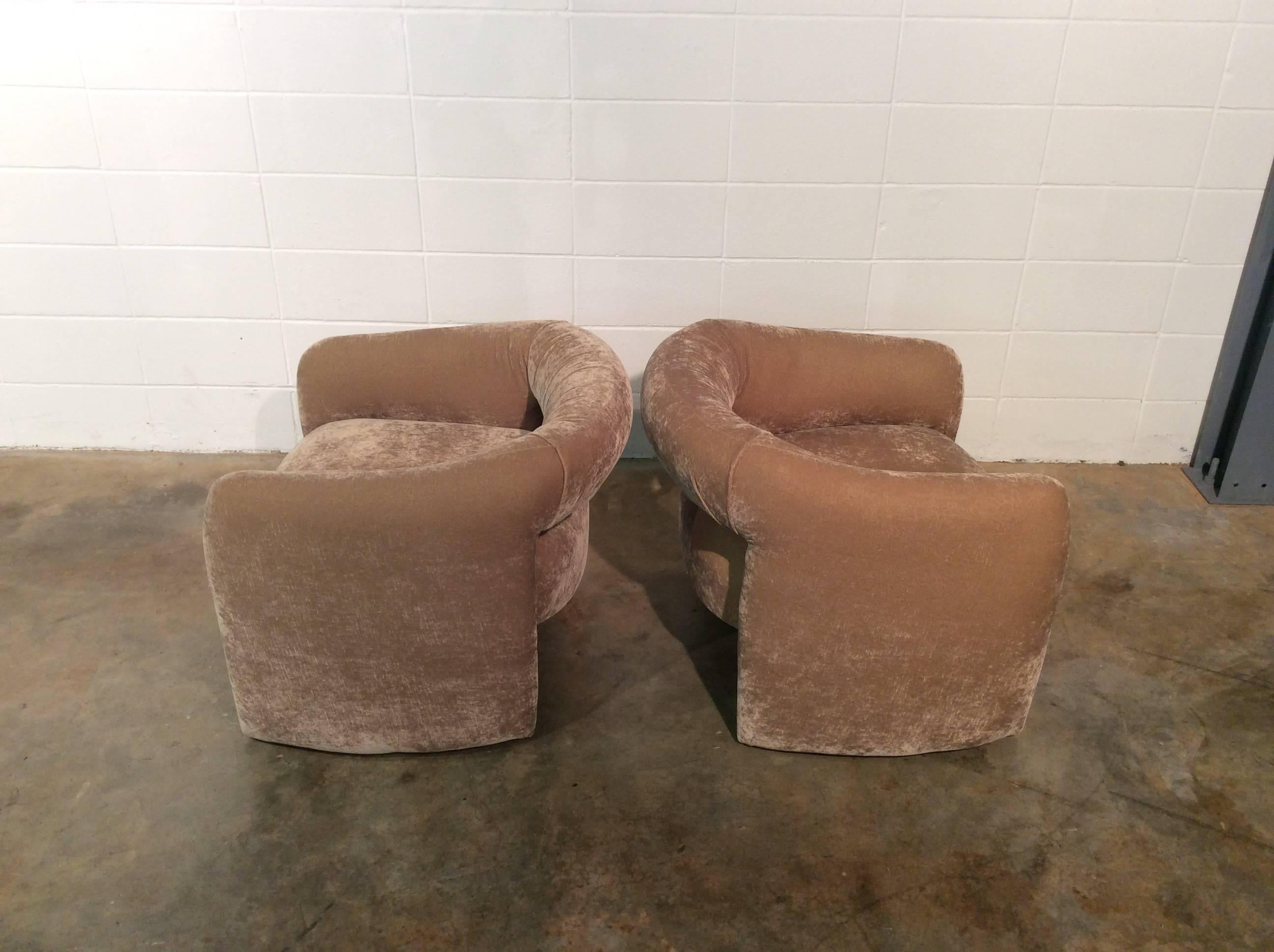 Two Open Back Barrel Chairs Imported by Weiman In Excellent Condition In Marietta, GA