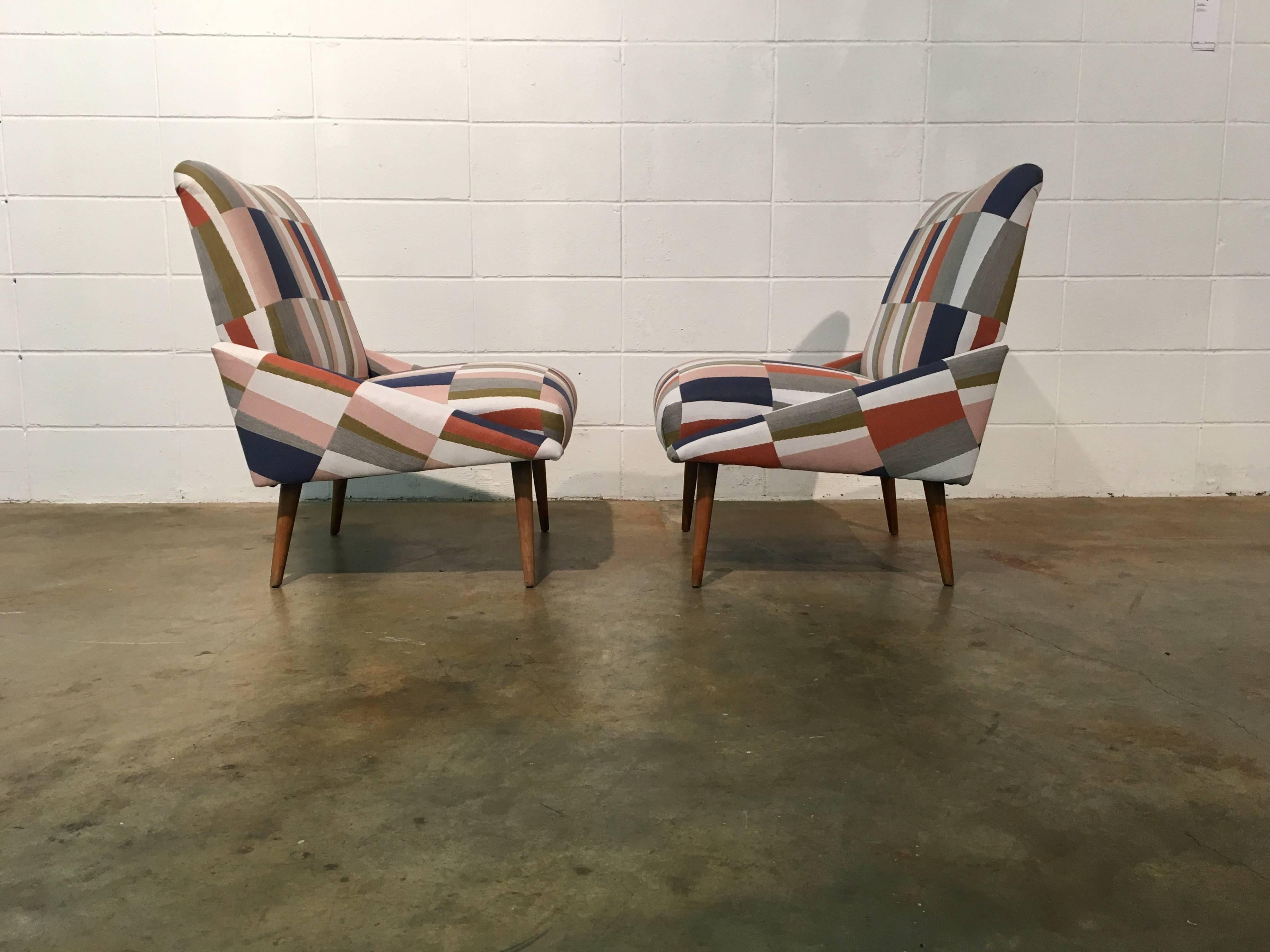 Pair of Restored Geometric Mid-Century Modern Slipper Chairs - Free Shipping In Excellent Condition In Marietta, GA