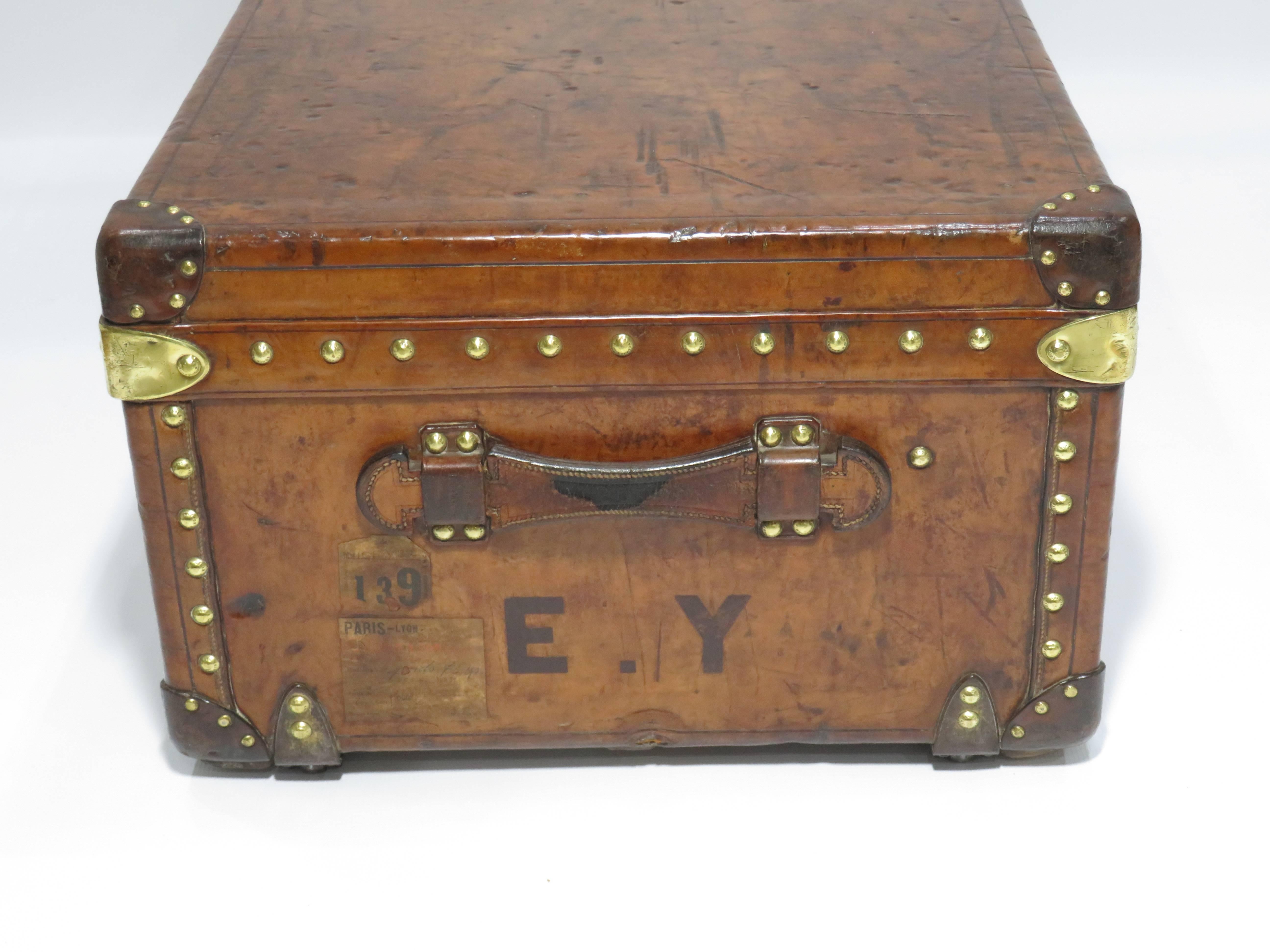 Early 20th Century Louis Vuitton Cowhide Leather Cabin Trunk For Sale 2