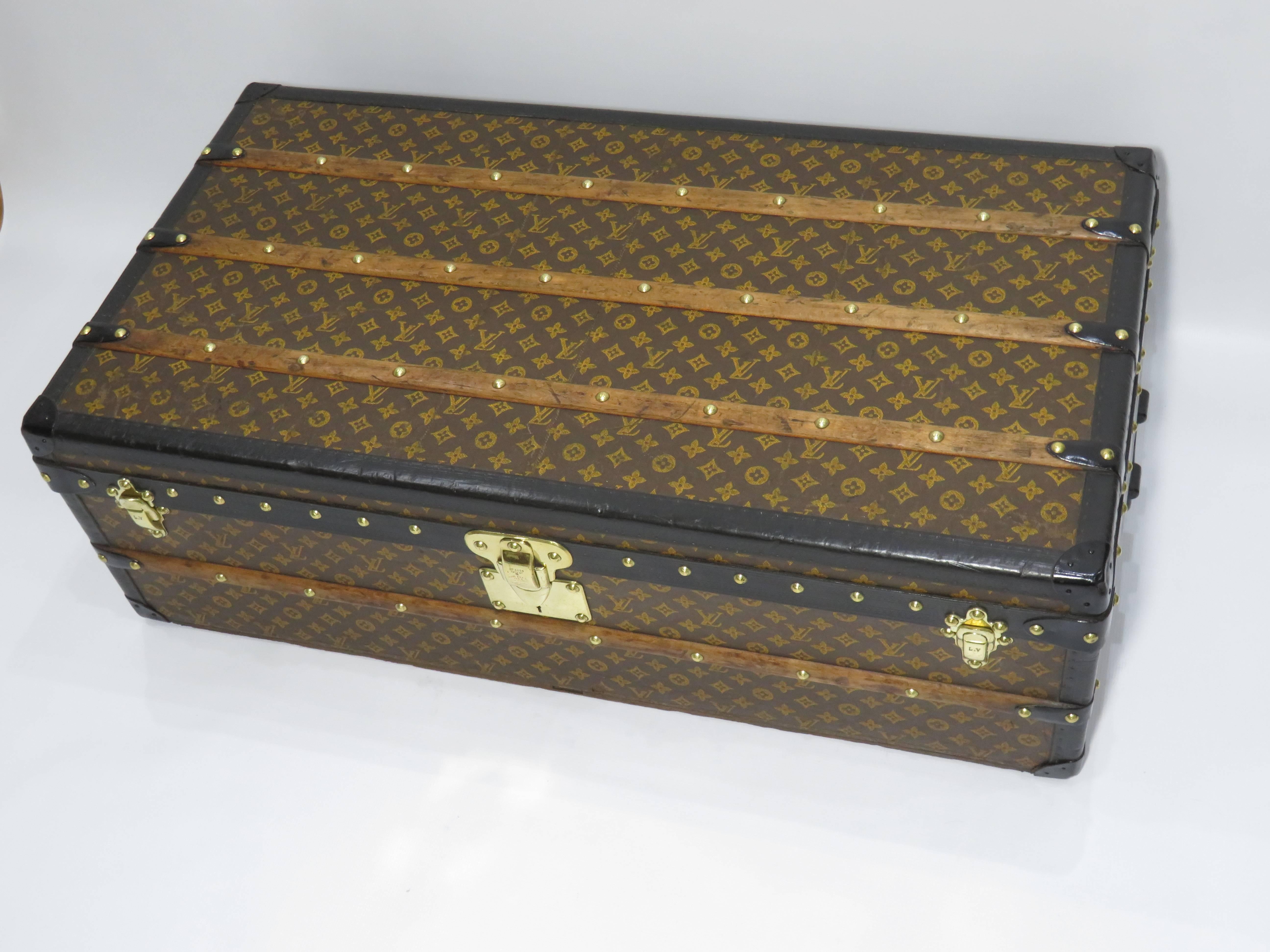 For sale an antique Louis Vuitton monogram Macassar cabin trunk made in the 1900s in perfect condition for age. Finished in Macassar Lozine, with brass and steel hardware.
     