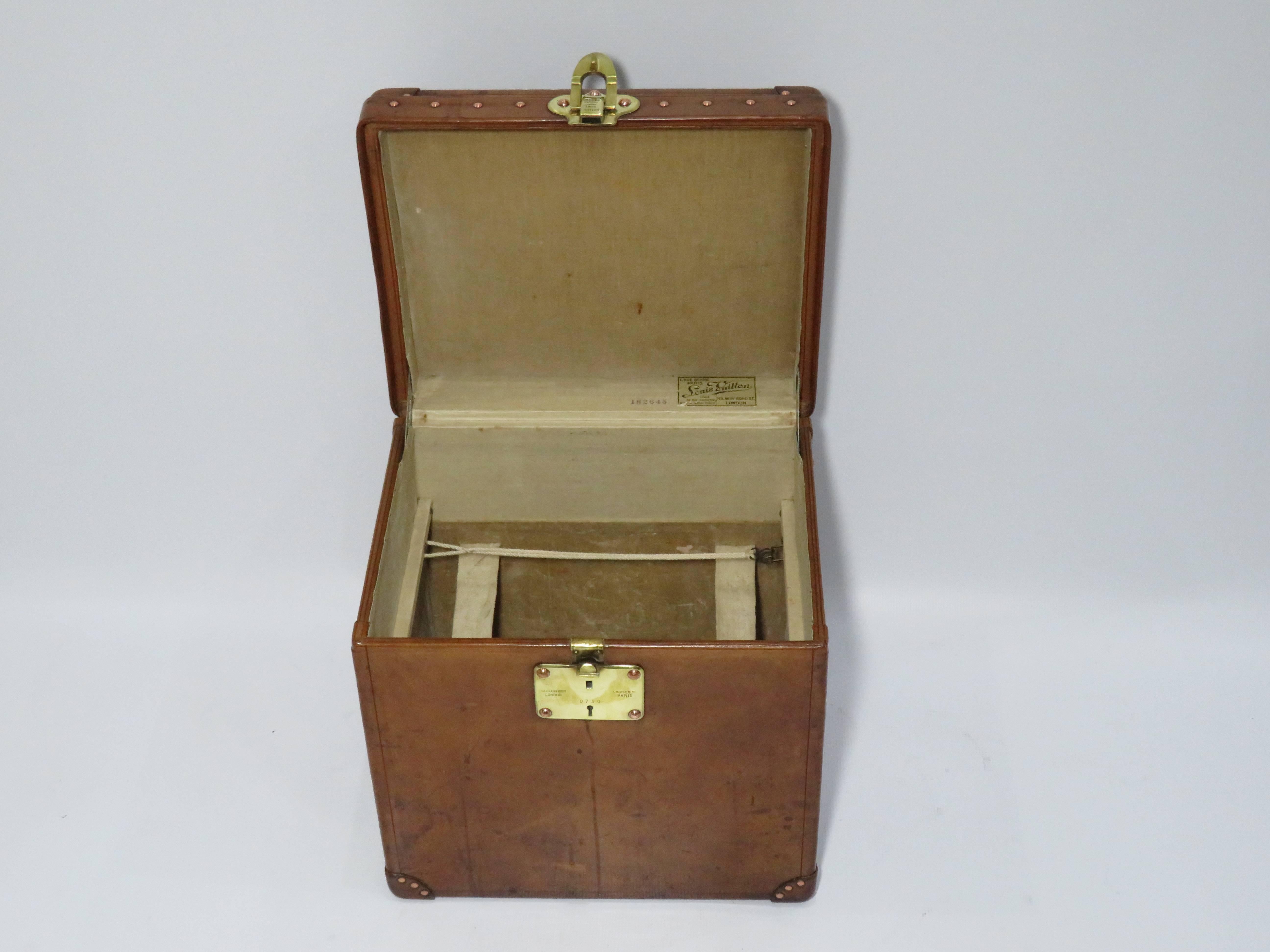 Antique 1912 Louis Vuitton Leather Hatbox For Sale 2