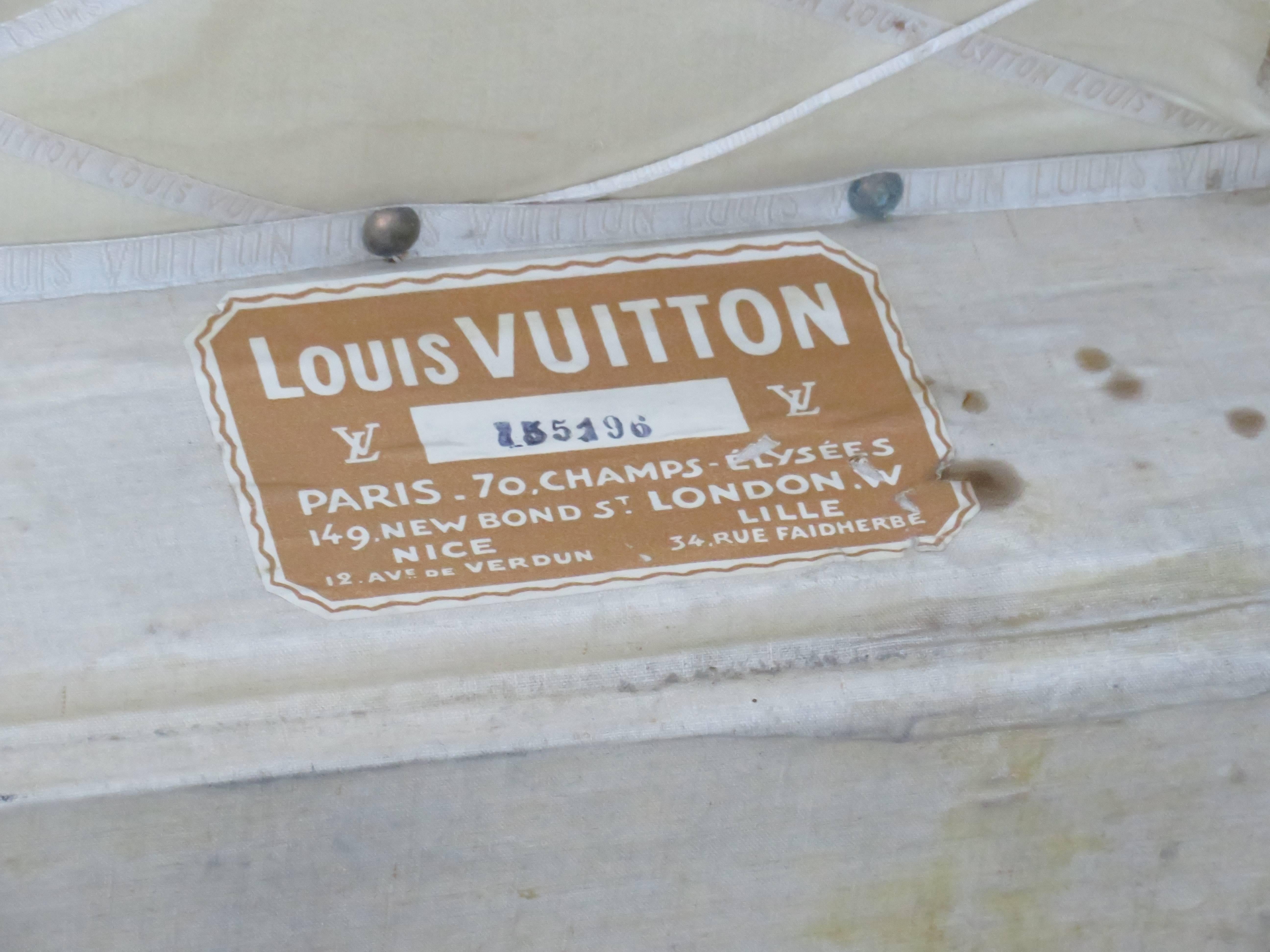 1920s Louis Vuitton Monogram Courier Trunk 3
