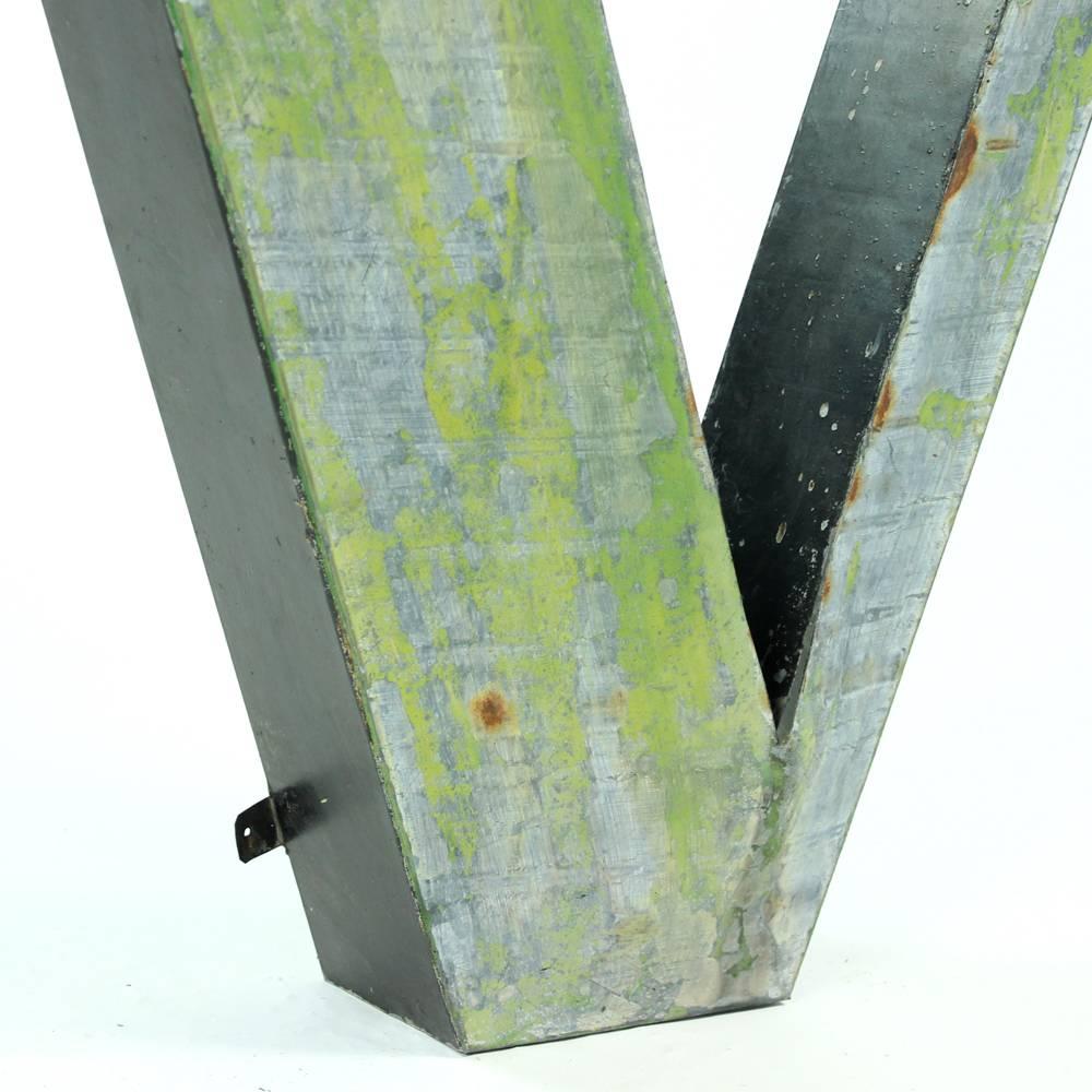 Large Metal V Letter Industrial Factory Sign, Czechoslovakia, circa 1960 For Sale 3