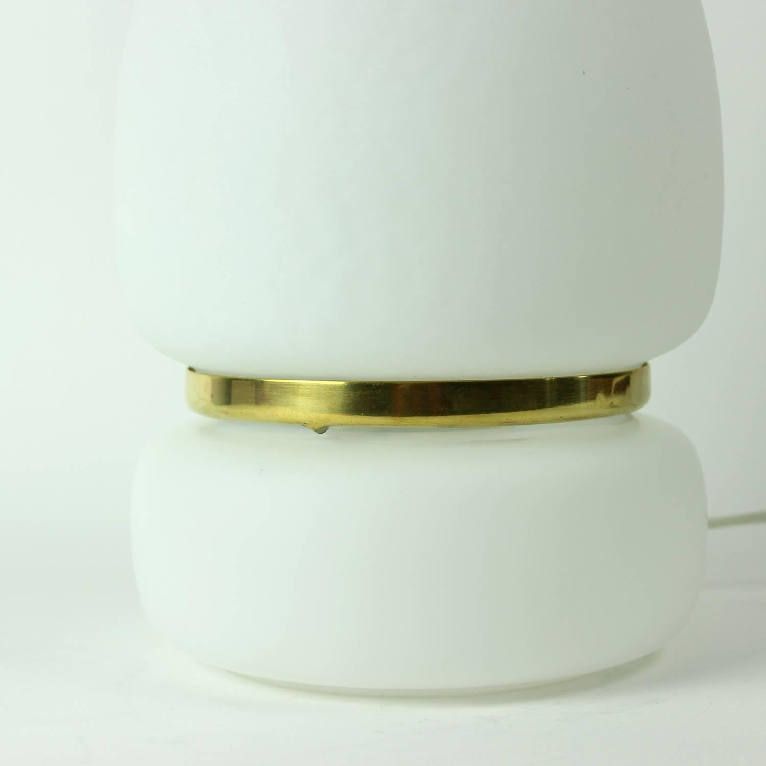 1970s White Glass Table Lamp with Brass by Osvetlovaci Sklo, Czechoslovakia In Good Condition For Sale In Zohor, SK