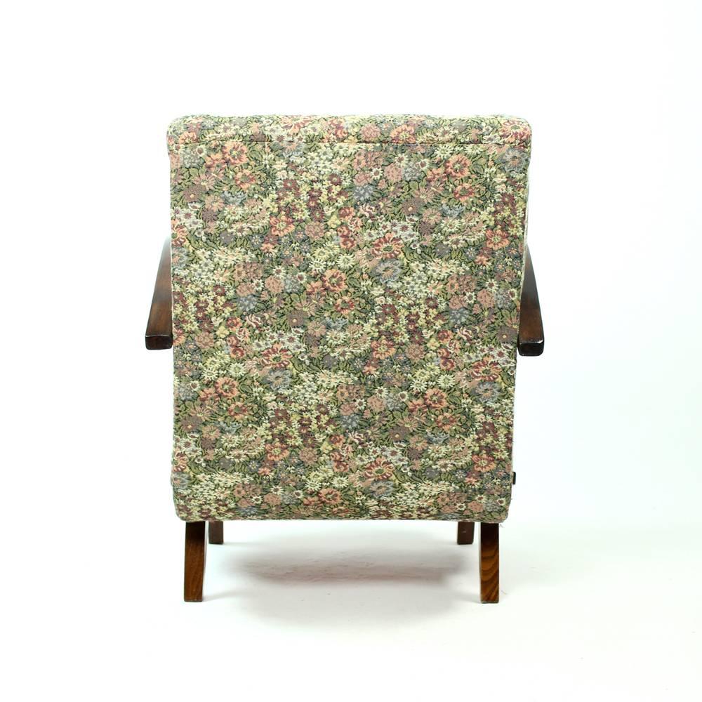 20th Century Classical Armchair by Jindrich Halabala in Original Floral Fabric, Czechia 1950s For Sale