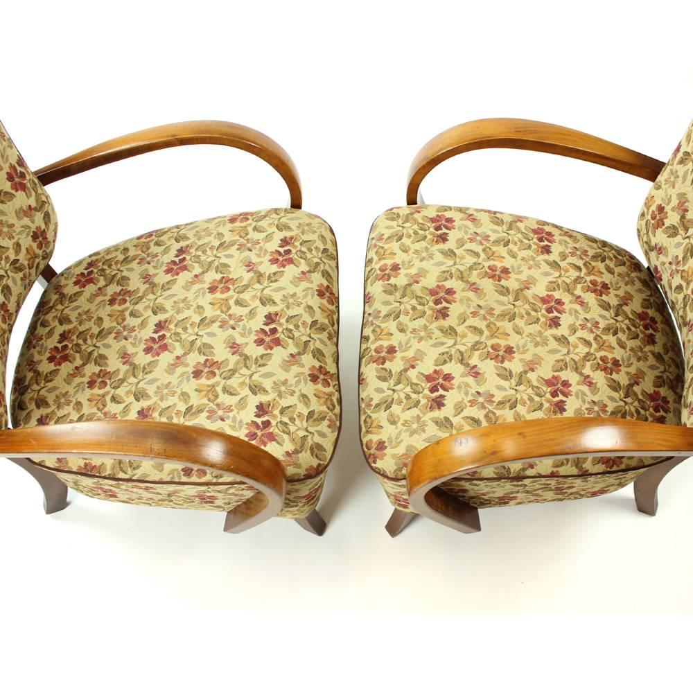 H237 Armchairs by Jindrich Halabala in Original Upholstery, Czechoslovakia 1930s 4