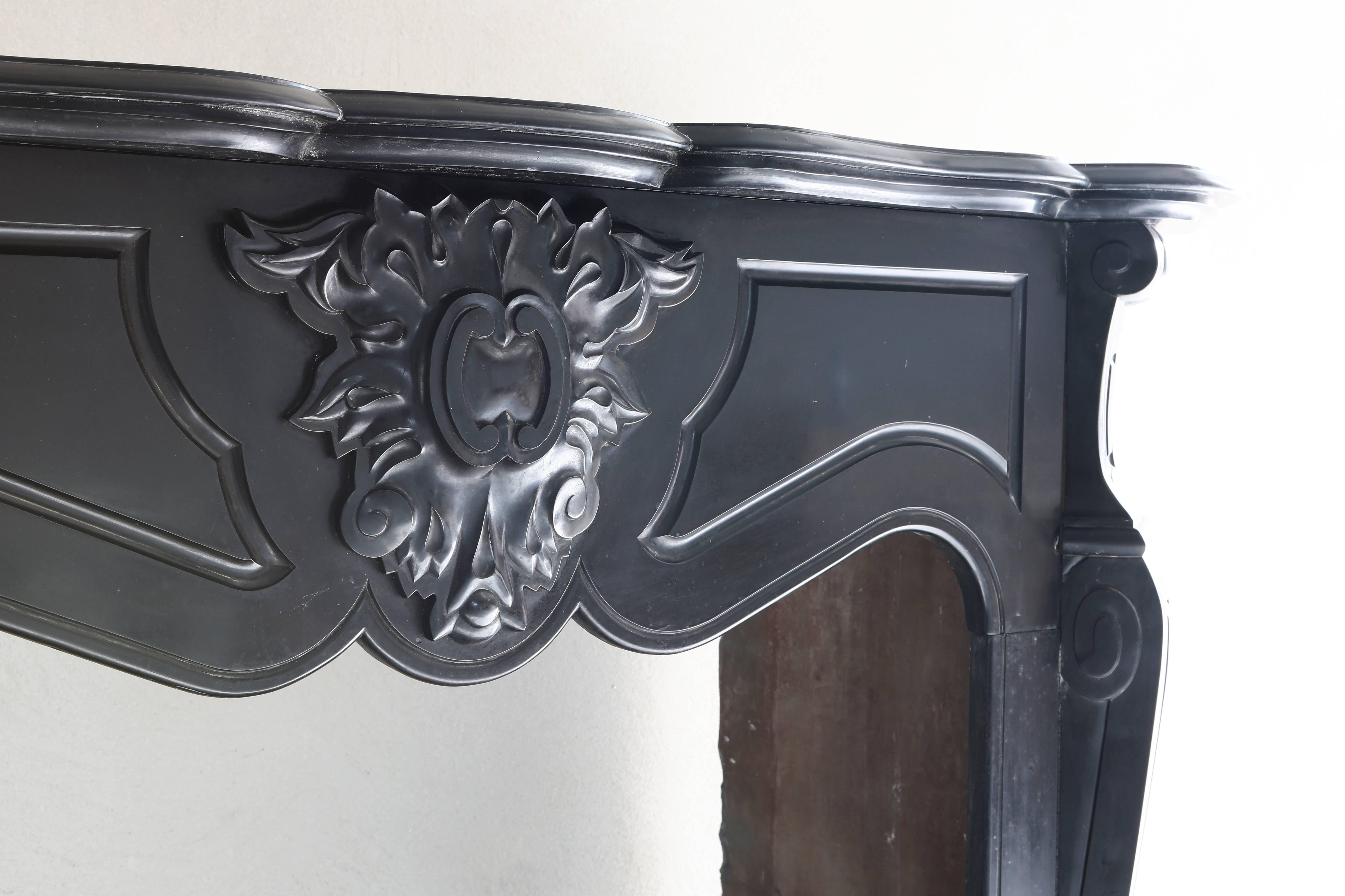 Black Marble Antique Fireplace from Belgium, Louis XV, 19th century In Good Condition In Made, NL