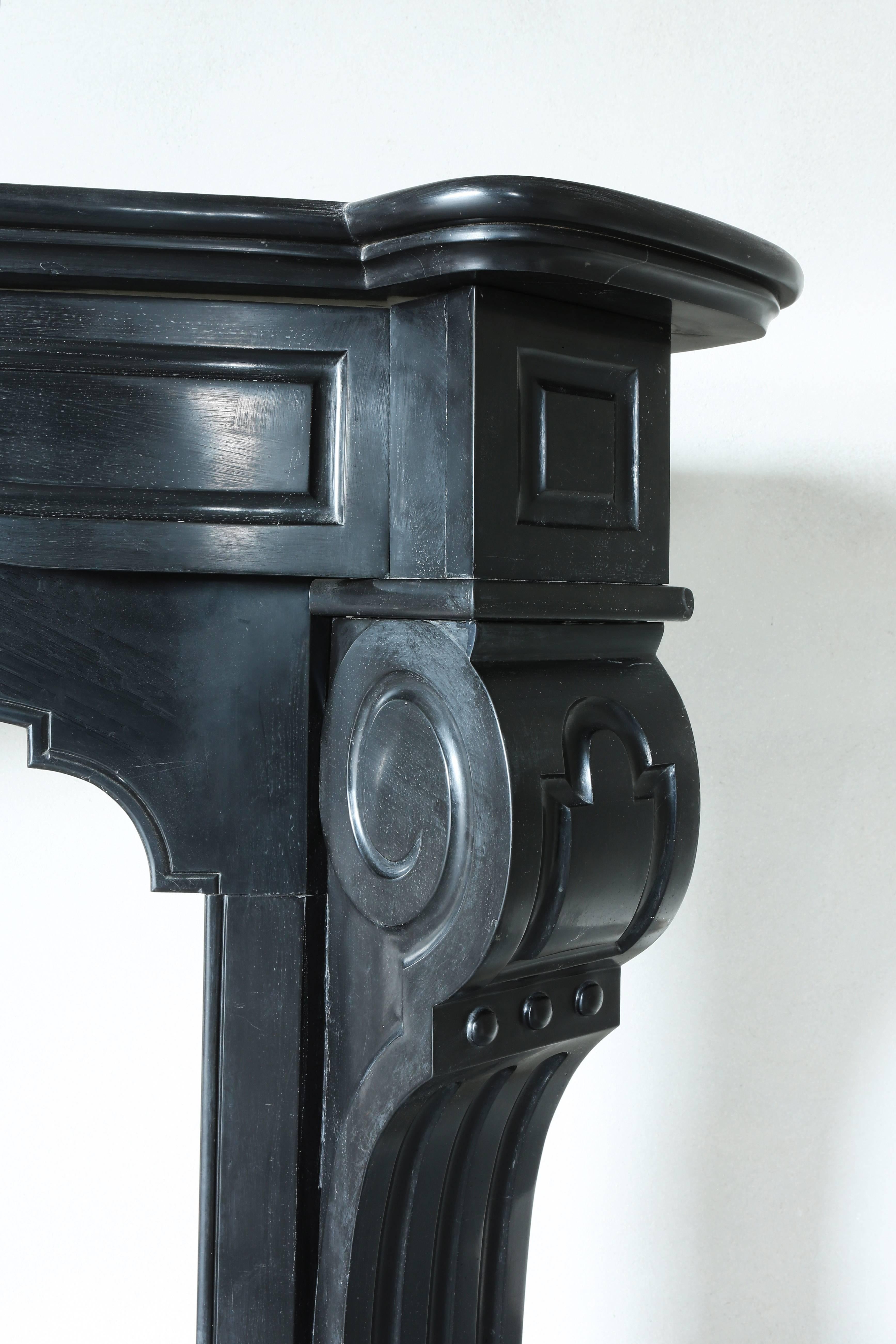 Beautiful Antique Fireplace of Black Marble Called 'Noir De Mazy', Louis XV In Good Condition In Made, NL