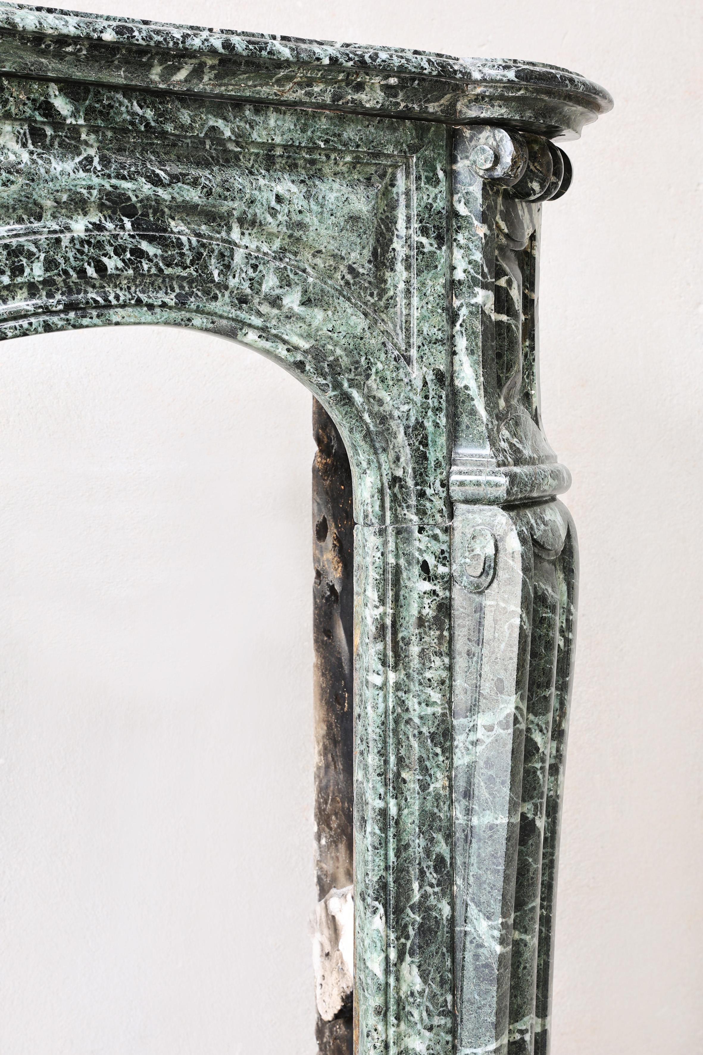 Antique marble fireplace For Sale 2