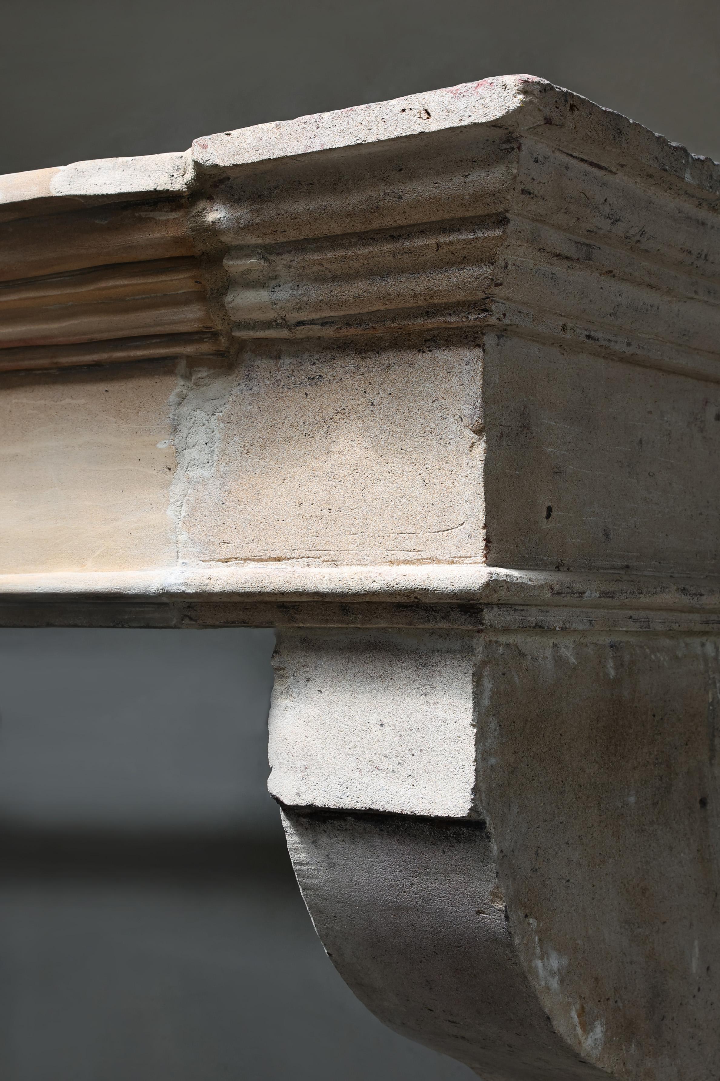 Antique mantle in style of Campagnarde from the 19th century For Sale 1