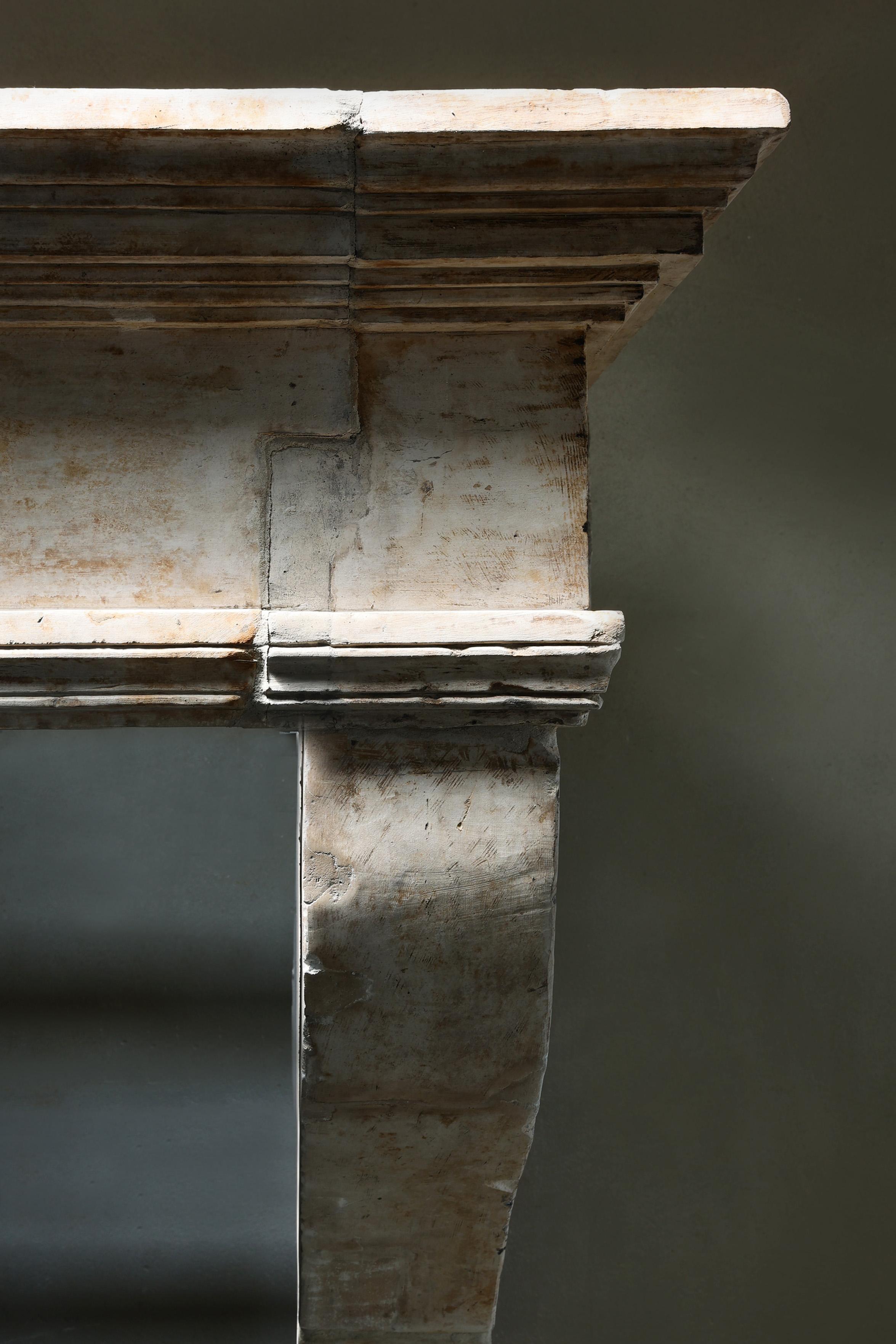 Antico camino da castello in stile Luigi XIII, XIX secolo in vendita 1