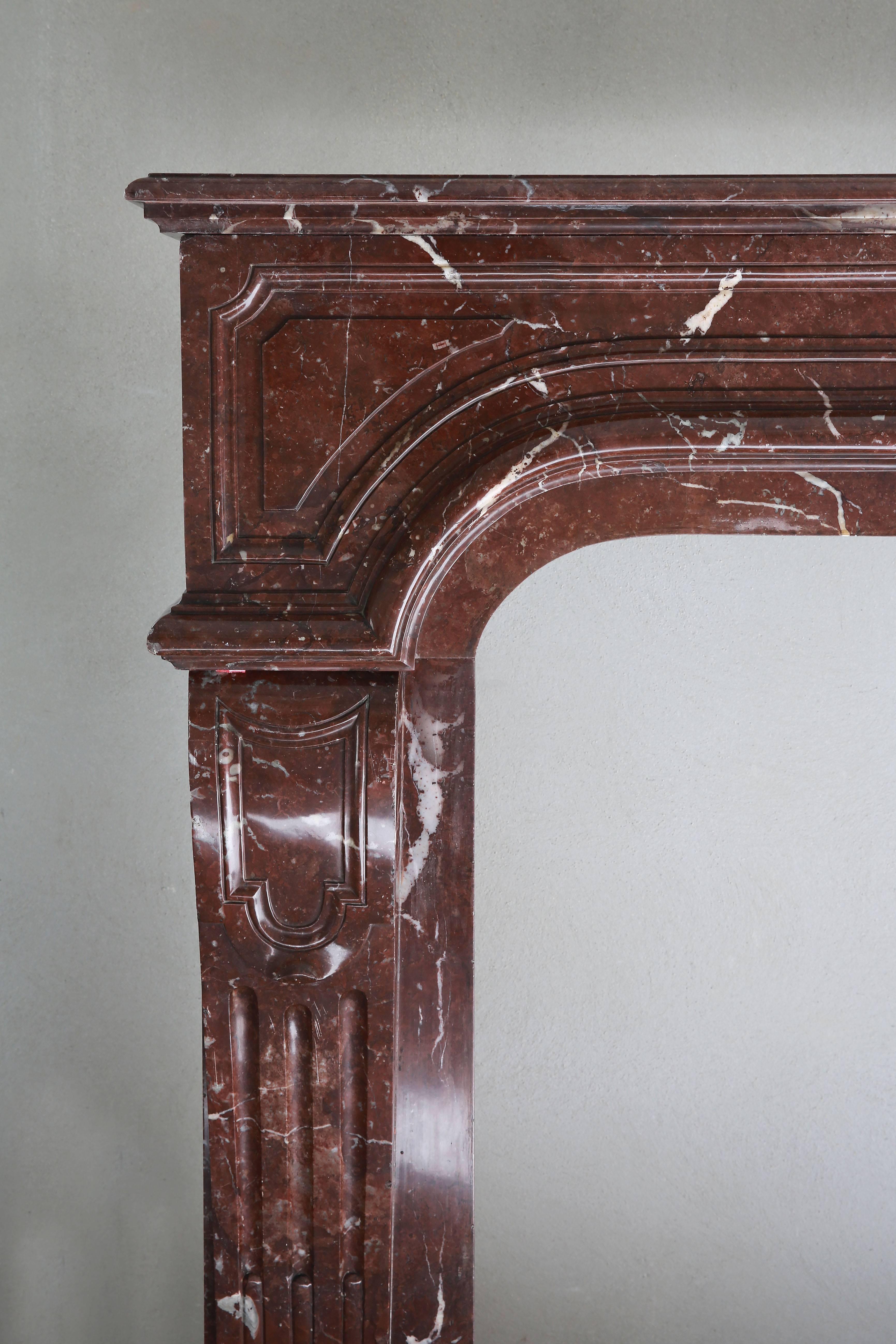 Antique Marble Fireplace, Louis XIV, marble Griotte Rouge, 19th century In Good Condition In Made, NL
