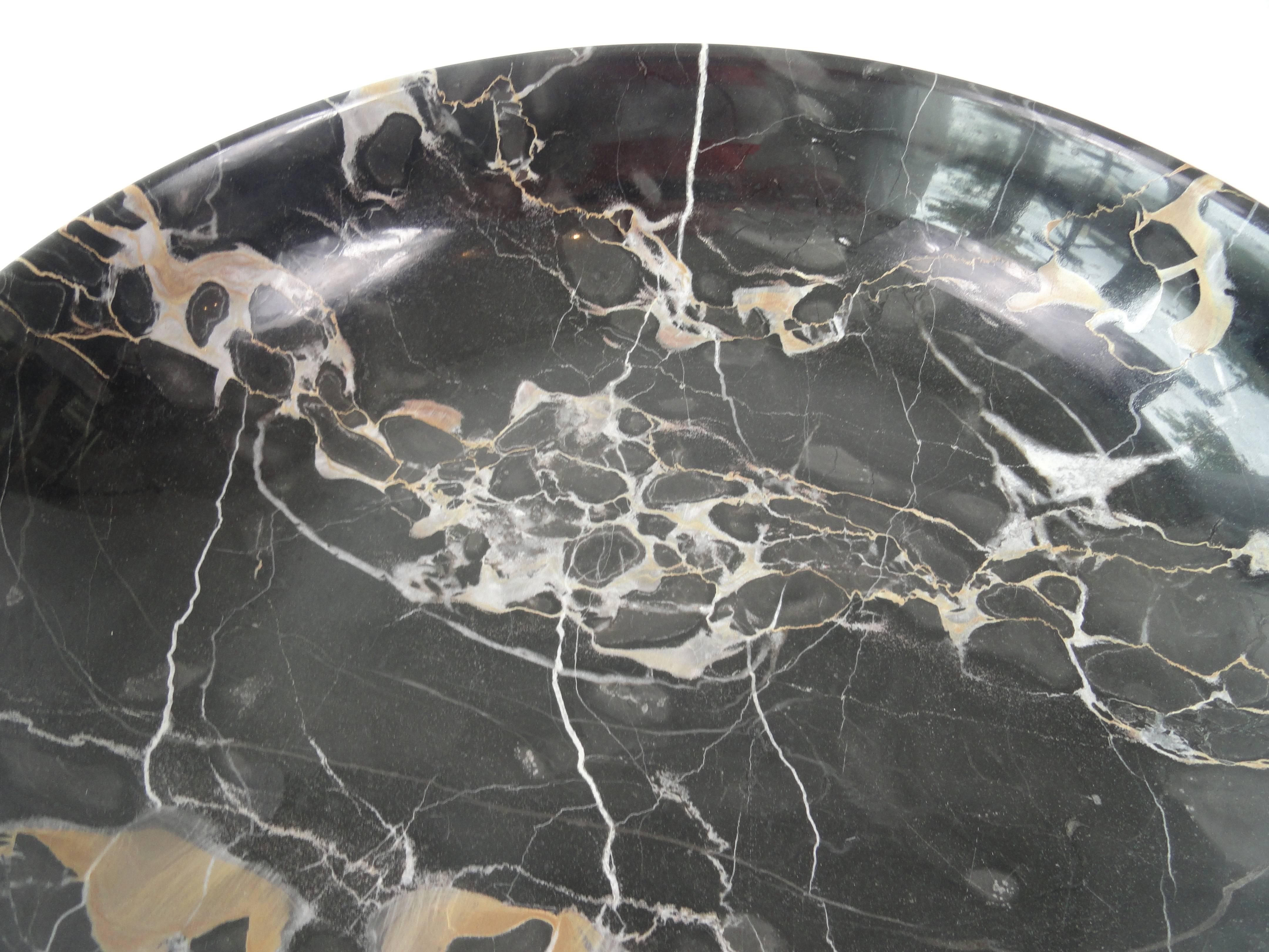 Italian Marble Tassa In Excellent Condition For Sale In West Palm Beach, FL