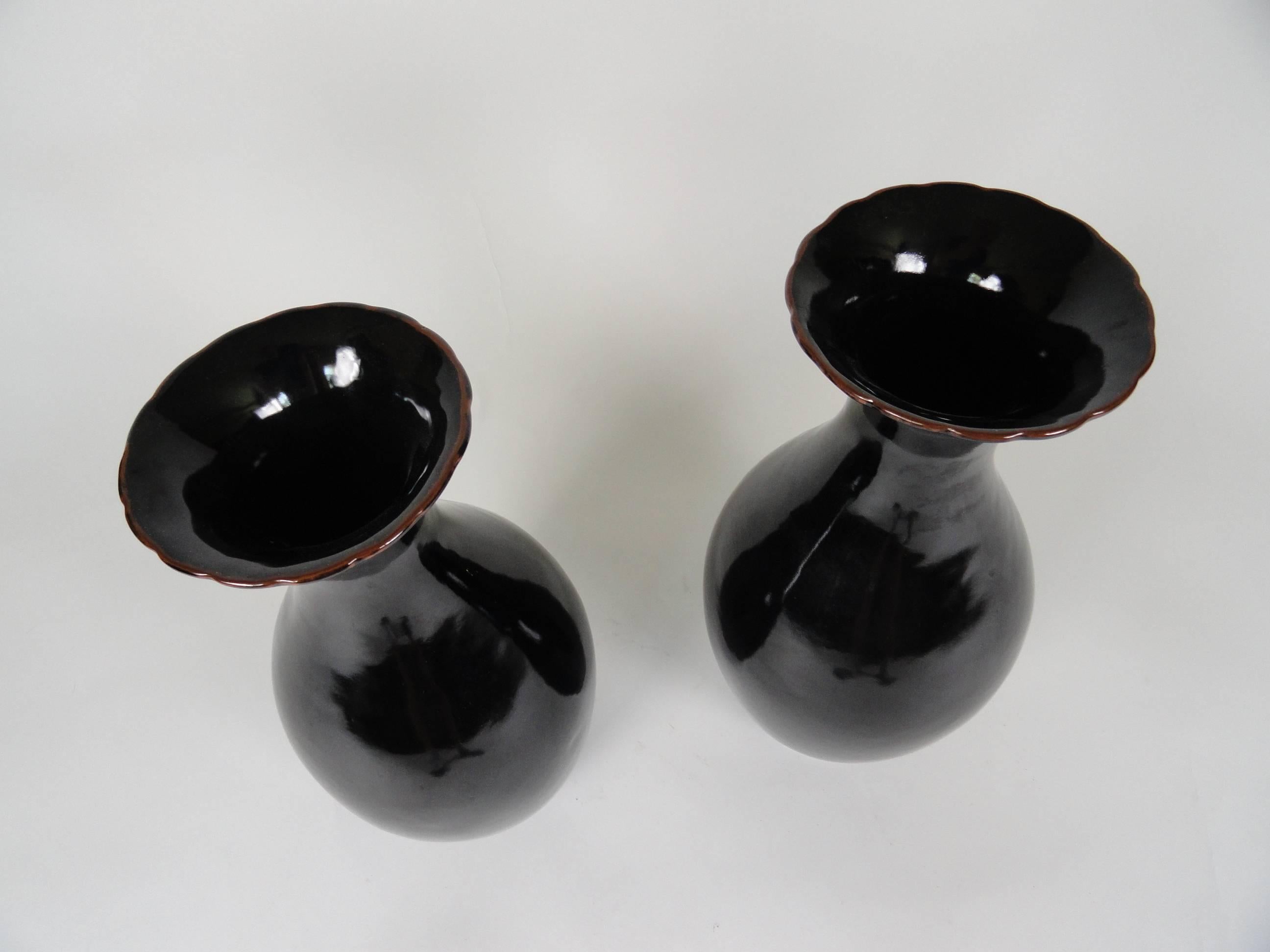 Chinese Pair of Late 20th Century Tete de Negre Vases For Sale