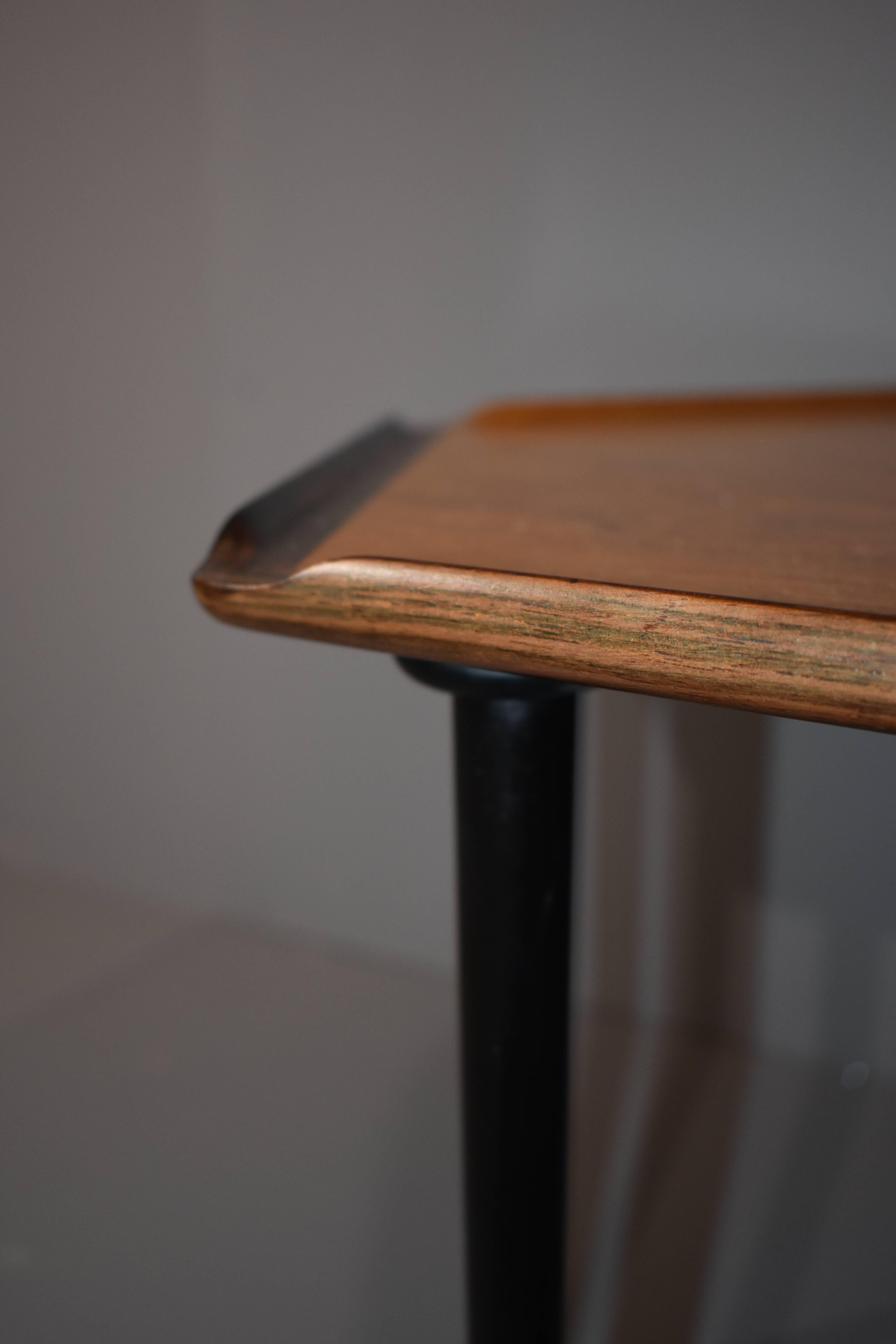 Rare Danish Mid-Century Rosewood Side Table In Excellent Condition For Sale In Odense, DK
