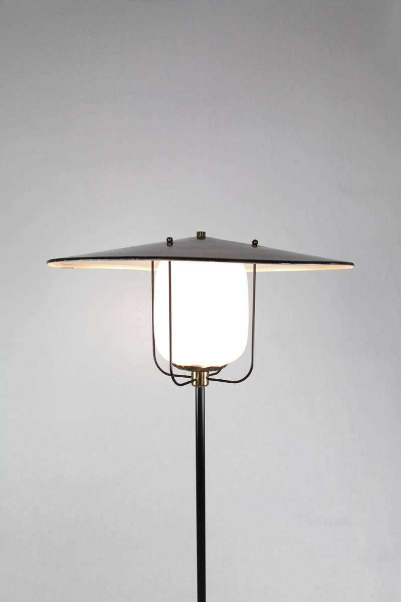 Mid-20th Century Italian Floor Lamp with Opaline Glass, Dark Lacquered Metal, Brass feet, 1950s. For Sale
