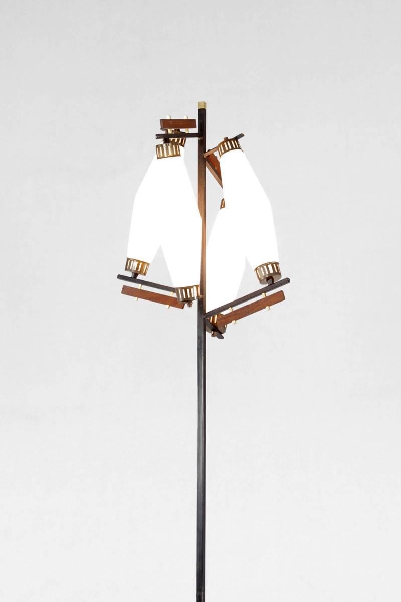 Italian Floor Lamp with Four Opaline Glass Lights and Brass Details, 1950s In Good Condition For Sale In Wolfurt, AT
