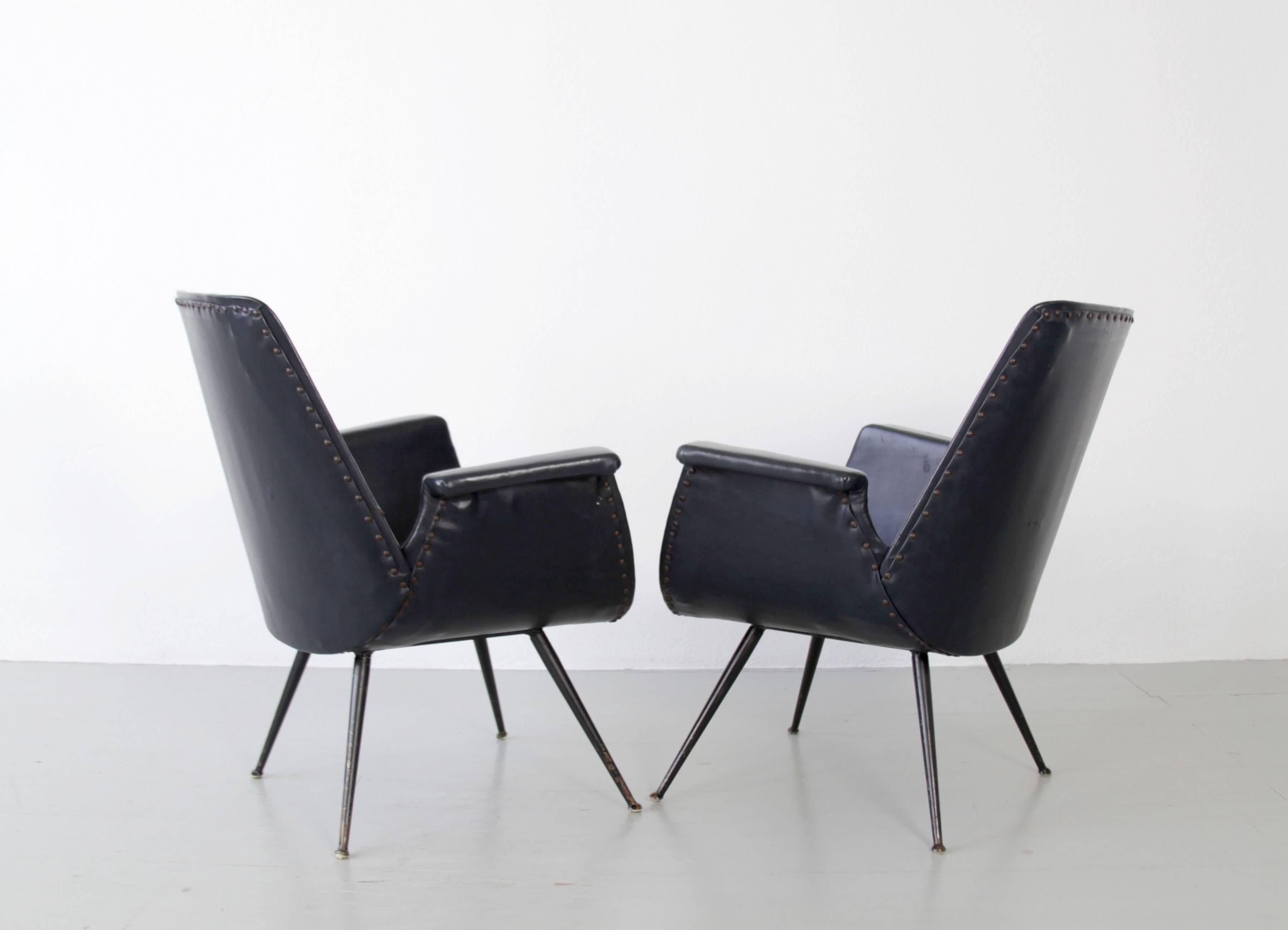 italien Paire de fauteuils noirs de Gastone Rinaldi pour RIMA, années 1950 en vente