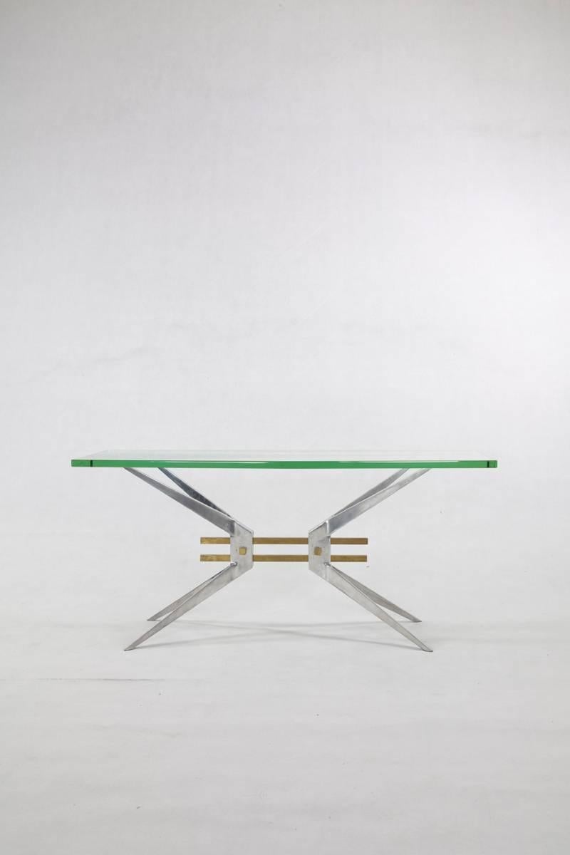 Mid-Century Modern Table de canapé italienne avec base en aluminium et plateau en verre, années 1960 en vente