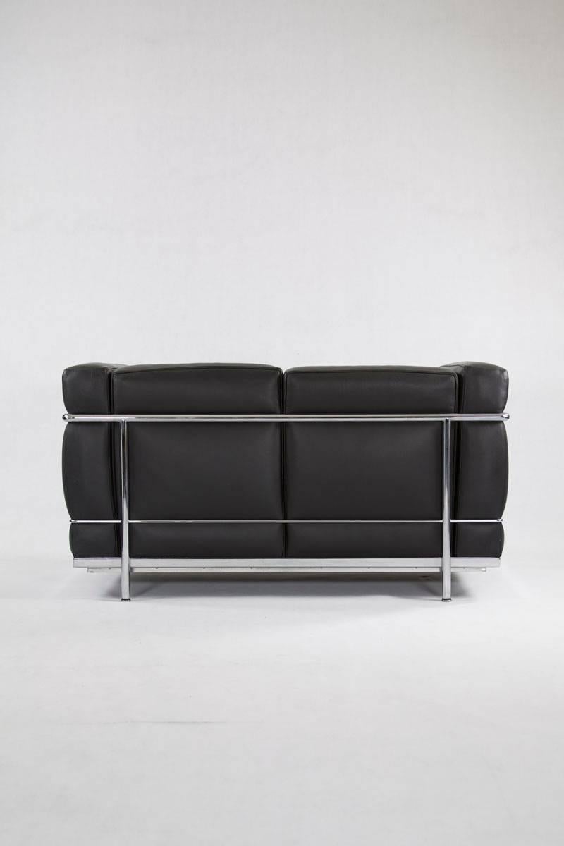 Italian Cassina LC2 Two-Seat in Chrome and Black Leather, Designed in 1928, Le Corbusier