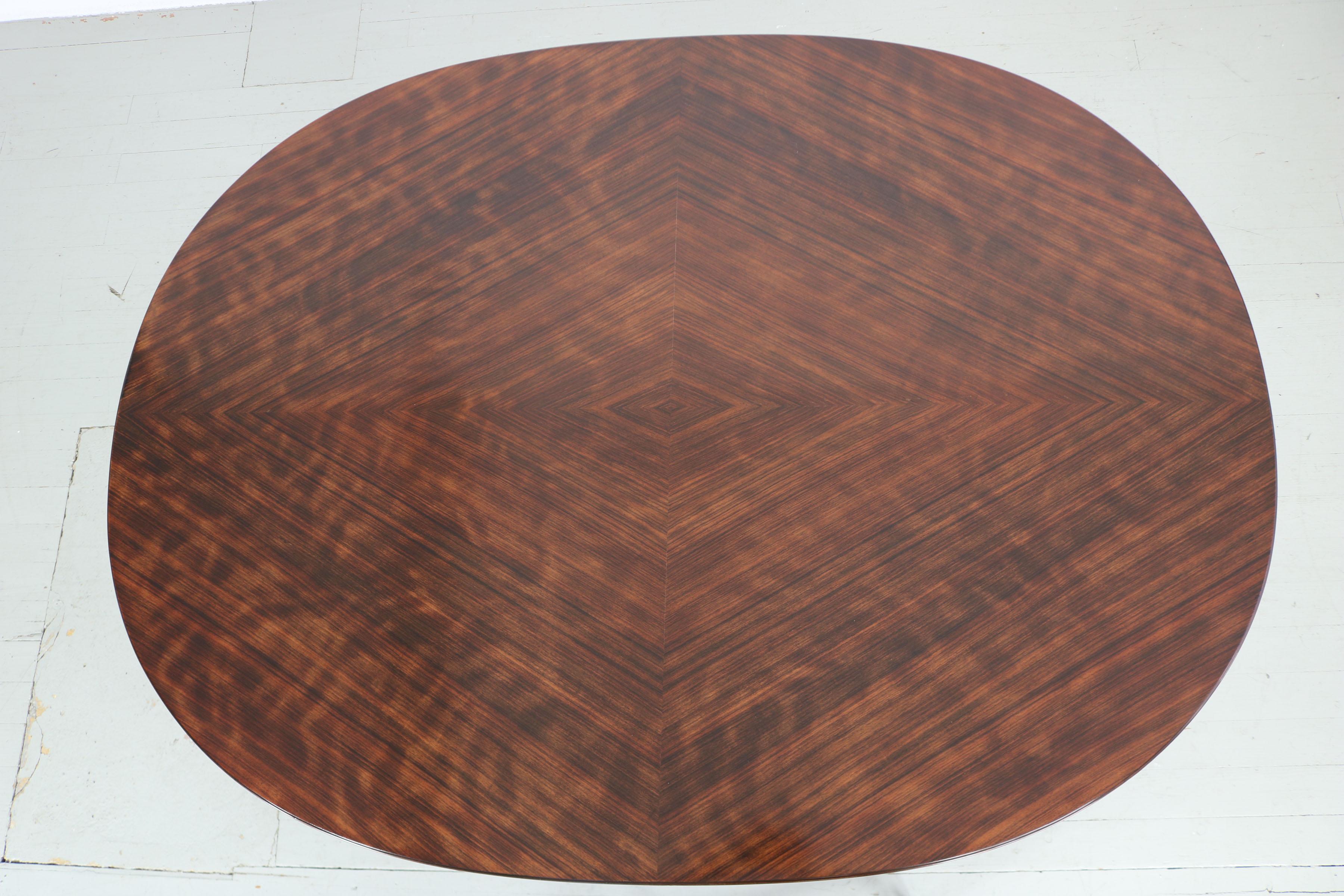 Rosewood Vittorio Dassi Table with Central Leg, Italy 1950s For Sale