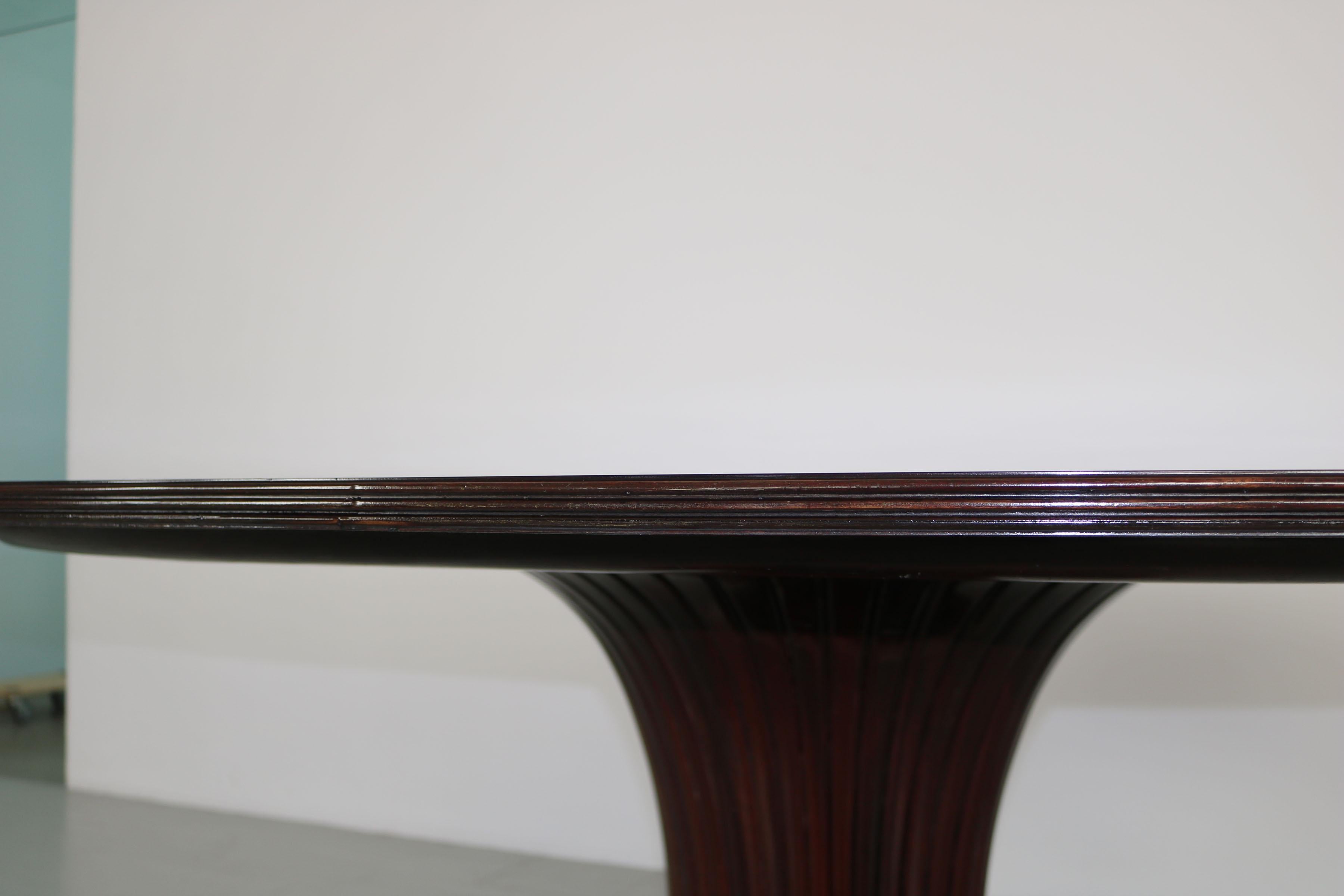 Vittorio Dassi Table with Central Leg, Italy 1950s For Sale 6