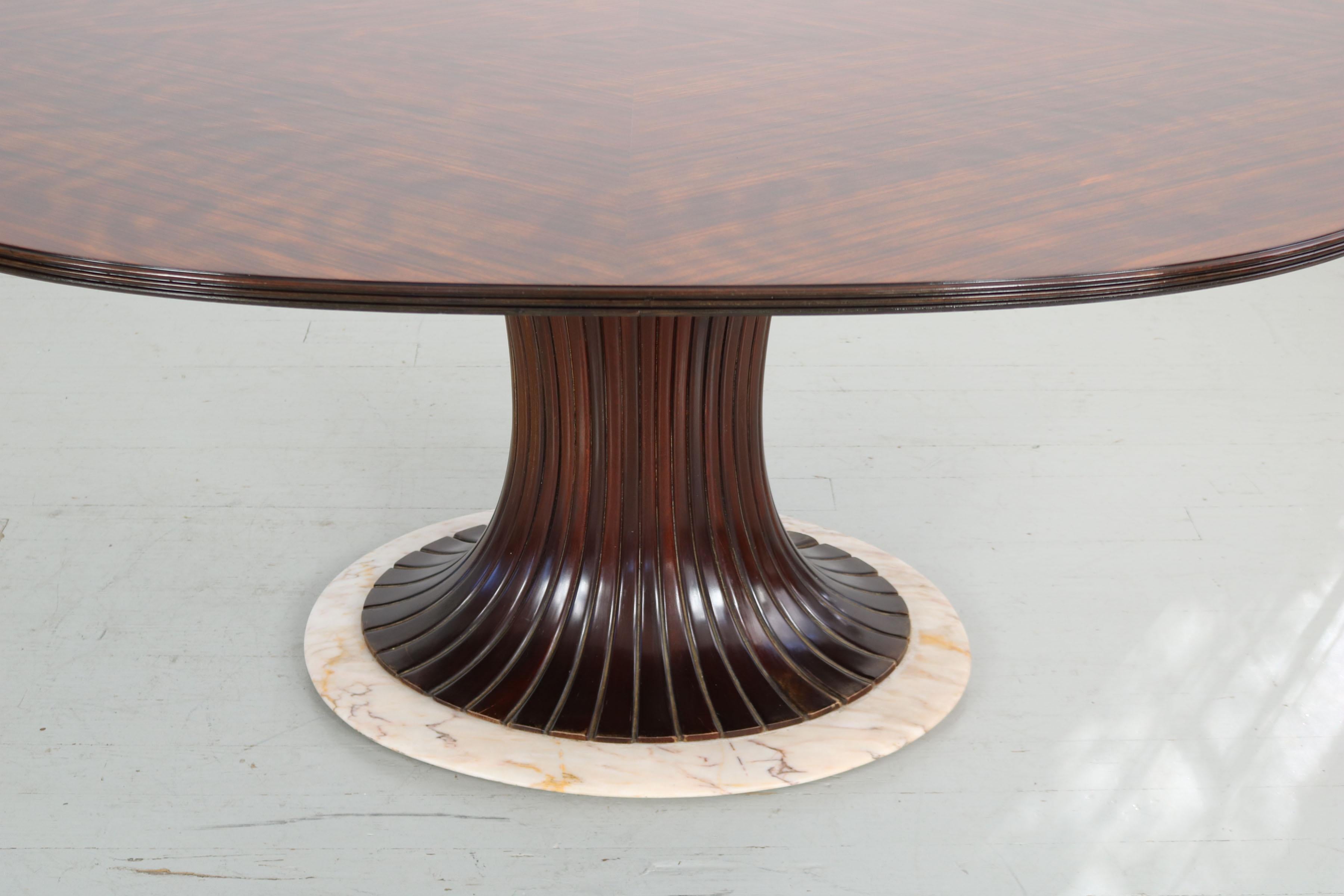 Table Vittorio Dassi avec pied central, Italie, années 1950 en vente 13