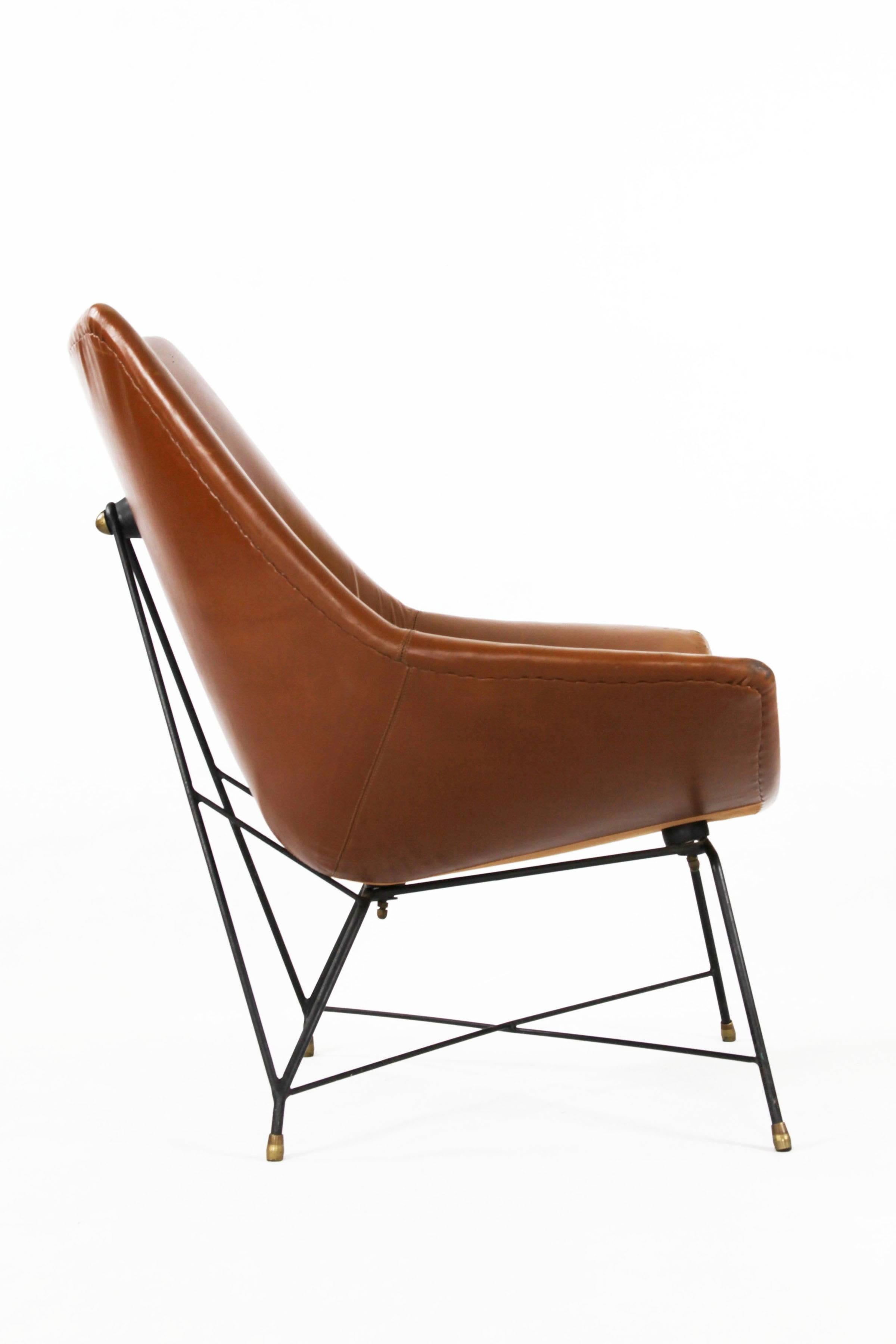 Mid-Century Modern Italian Brown Leather Kosmos Chair Design by Augusto Bozzi for Saporiti, 1954 For Sale