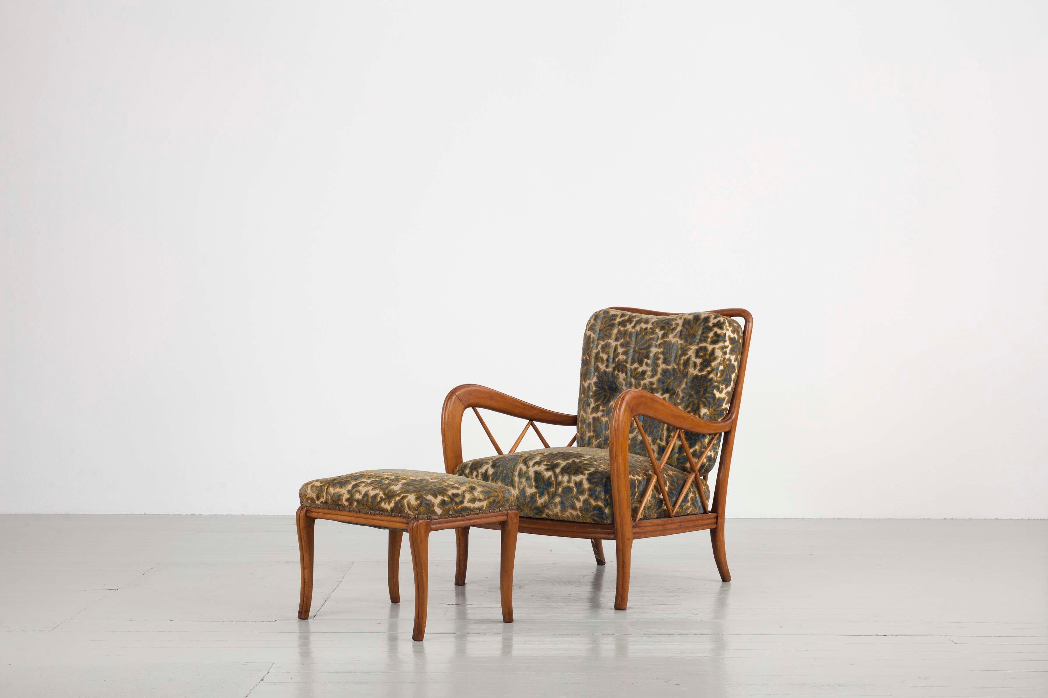 Paolo Buffa Italian Pair of Wooden Armchairs with floral patterned Fabric, 1940s 3